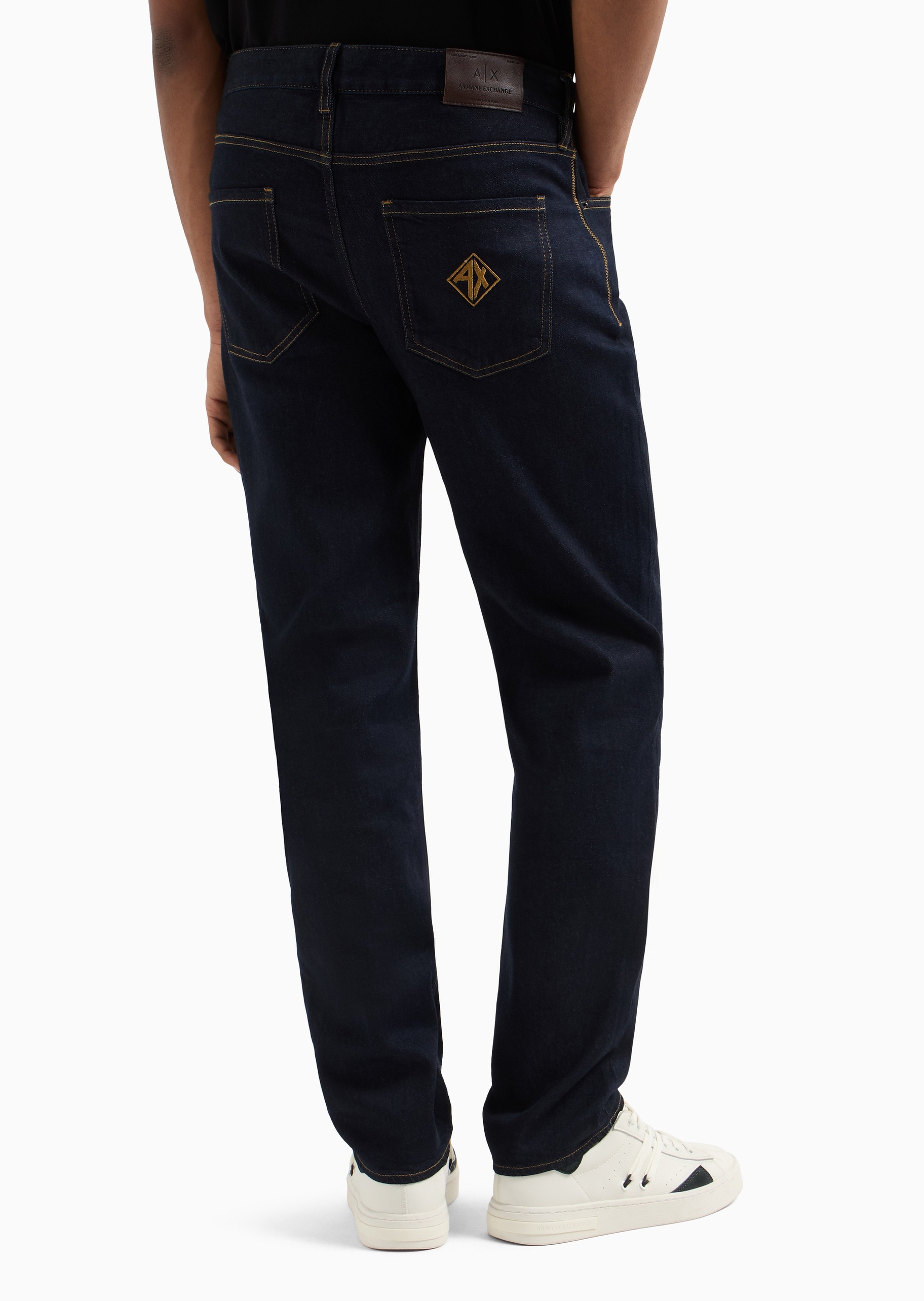 ARMANI EXCHANGE 男士纯棉微弹修身低腰长款直筒窄脚牛仔裤