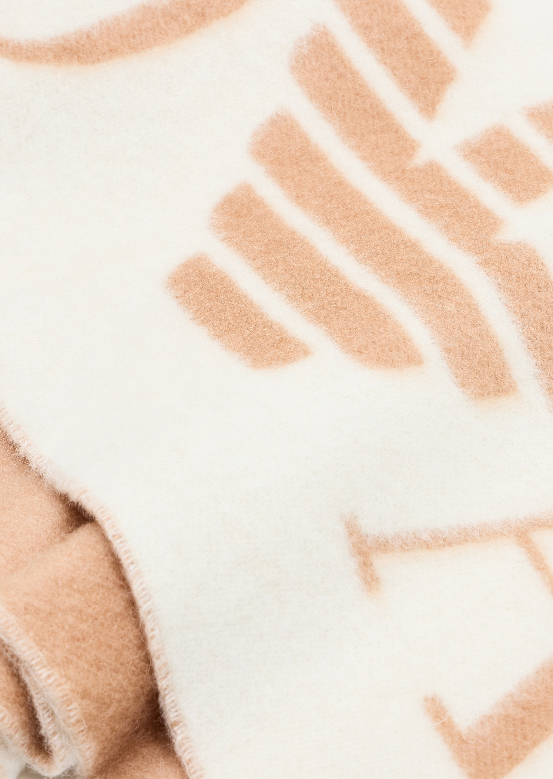 Emporio Armani 男女同款绵羊毛混纺撞色提花保暖围巾