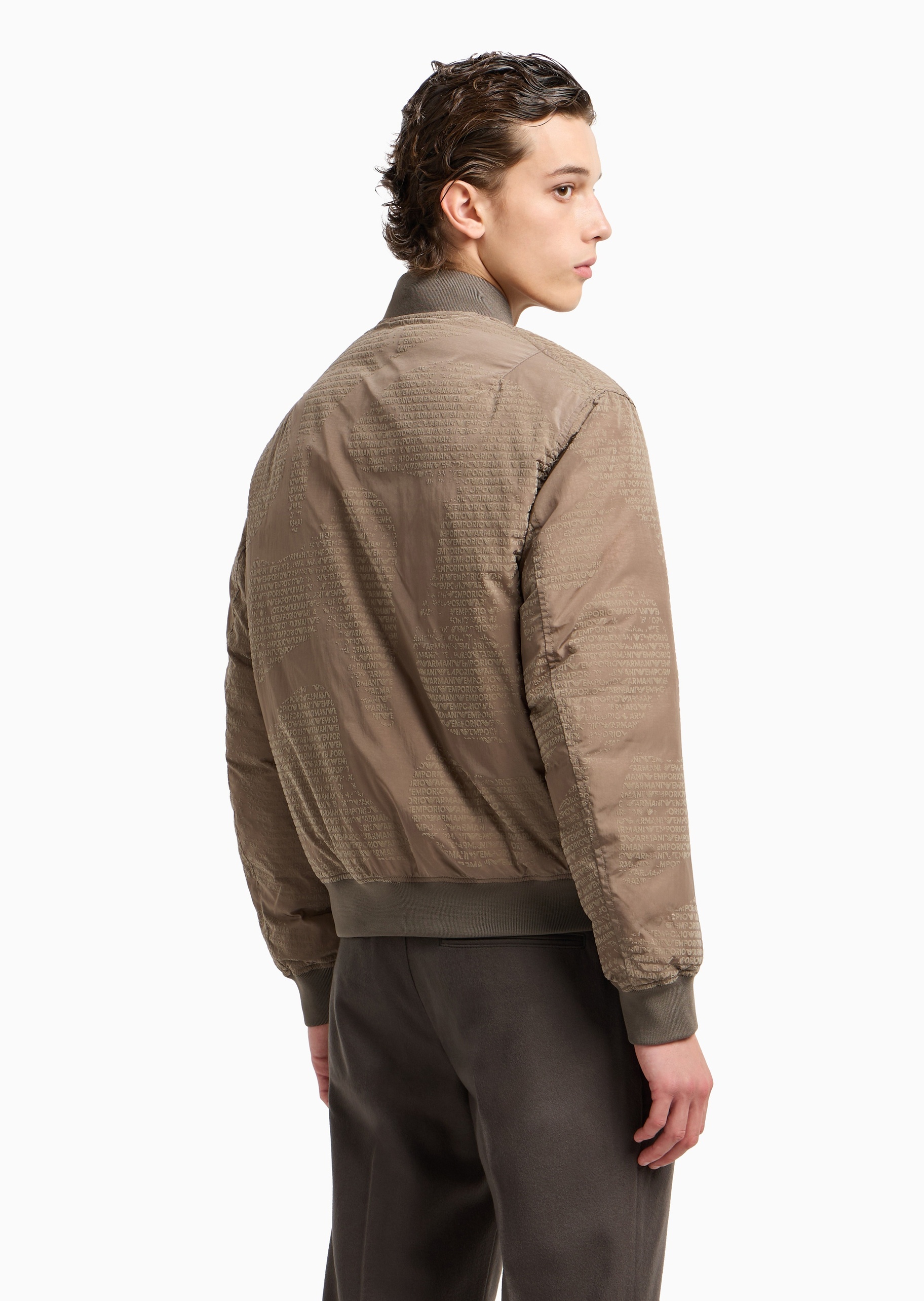 Emporio Armani 男士80白鸭绒棒球领短款通勤羽绒服外套