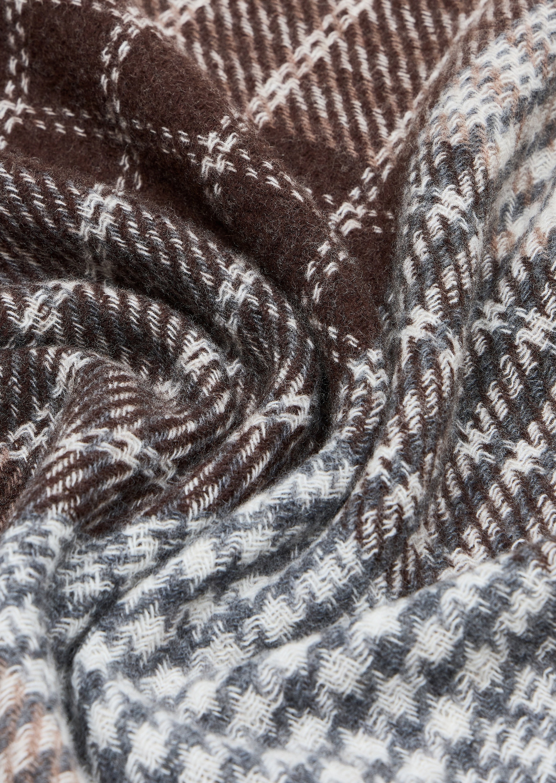 Emporio Armani 男士绵羊毛混纺撞色格纹保暖围巾