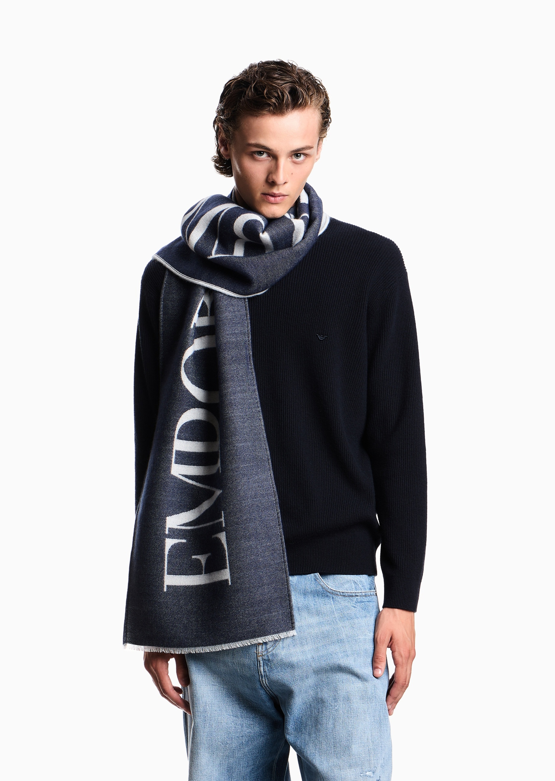 Emporio Armani 男士绵羊毛混纺撞色提花保暖围巾