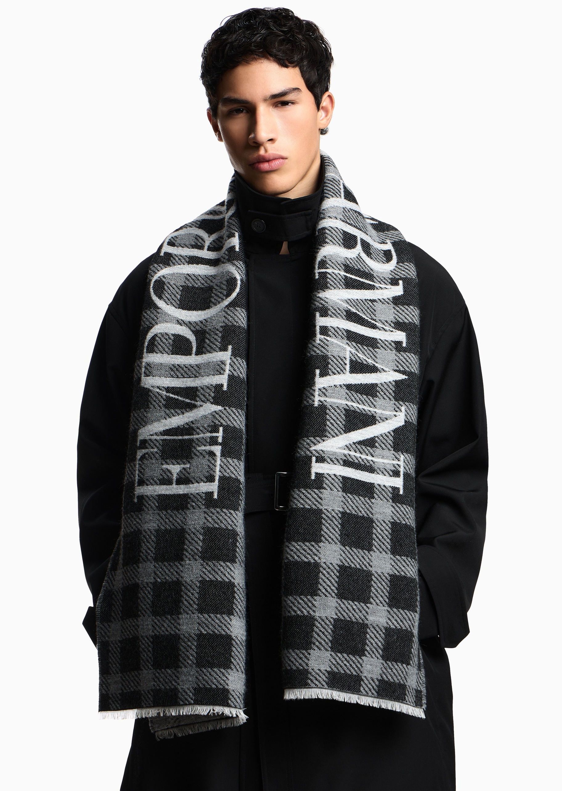 Emporio Armani 男士绵羊毛混纺撞色格纹提花围巾