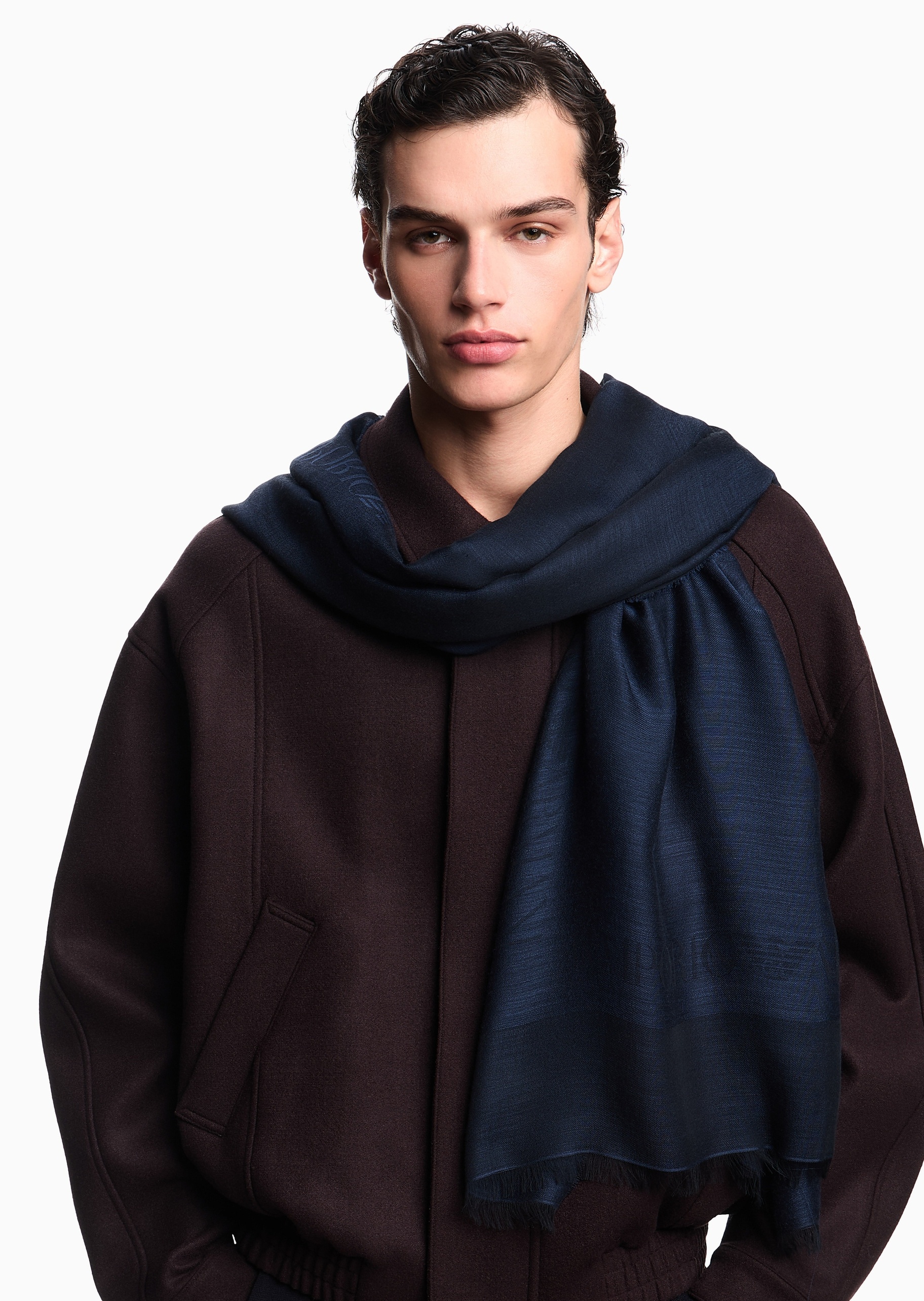 Emporio Armani 男士绵羊毛混纺撞色提花保暖围巾