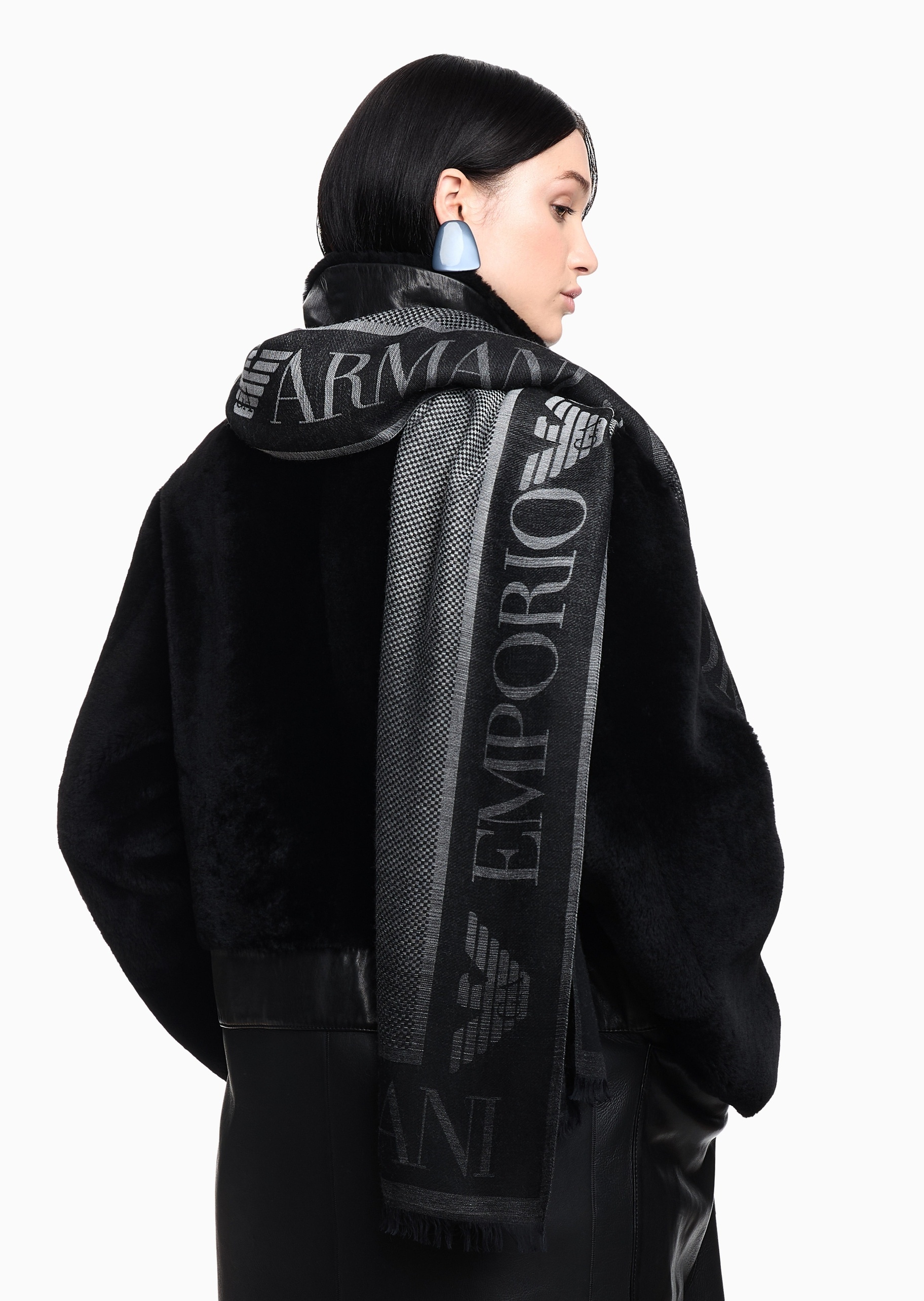 Emporio Armani 女士撞色格纹提花商务休闲披肩围巾外搭