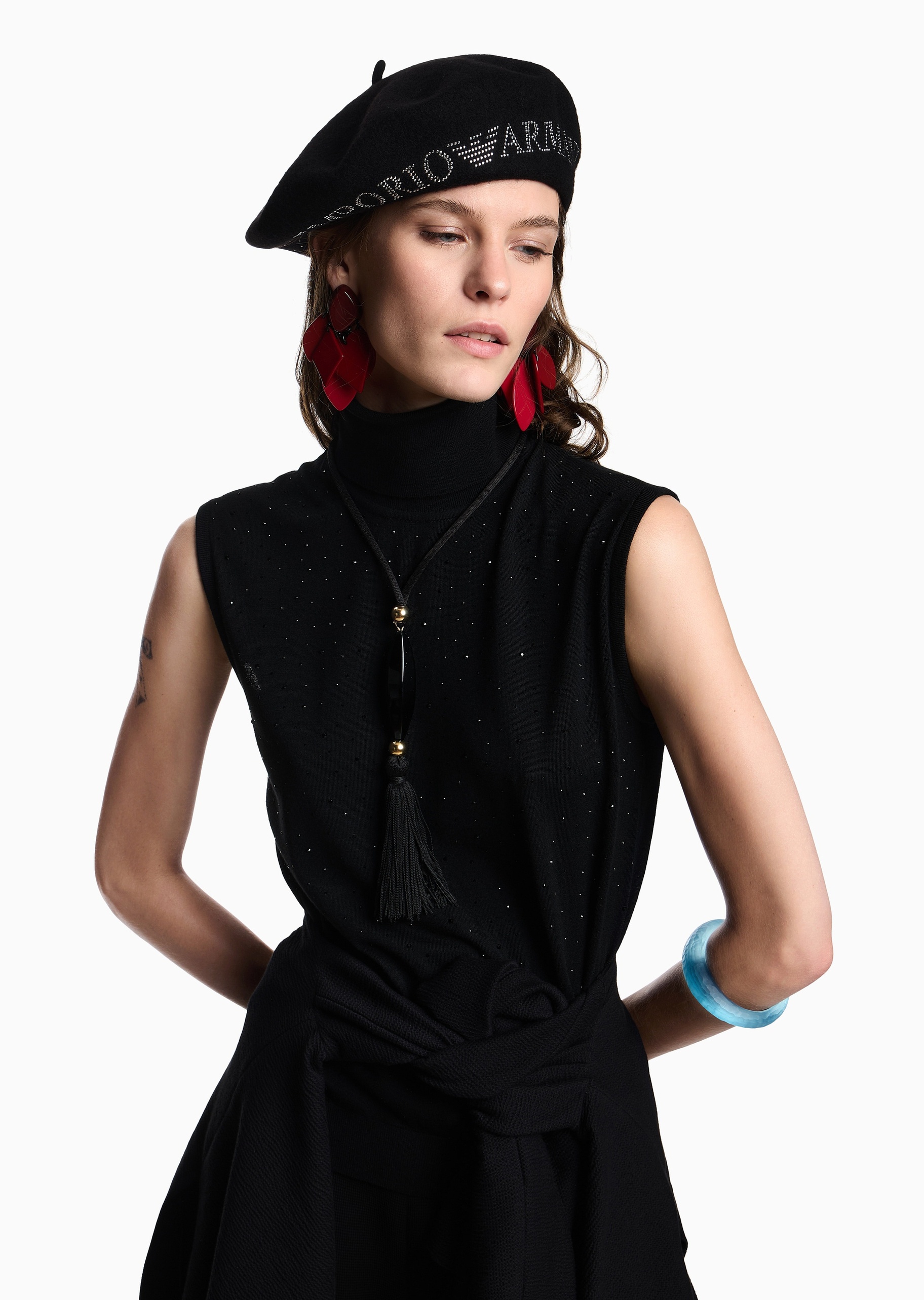 Emporio Armani 女士全绵羊毛铆钉休闲时尚贝雷帽