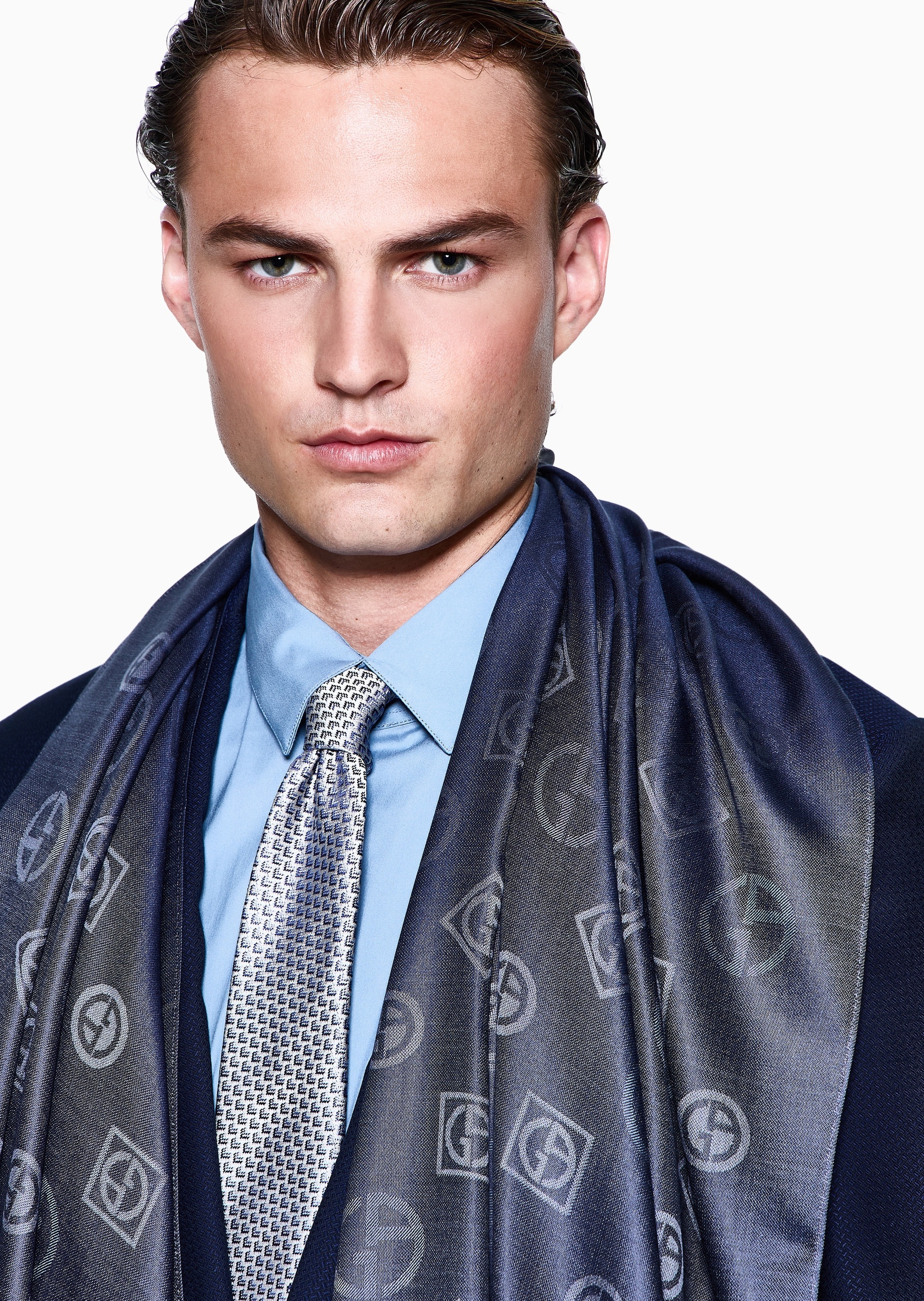 Giorgio Armani 男士桑蚕丝撞色Logo提花商务休闲围巾