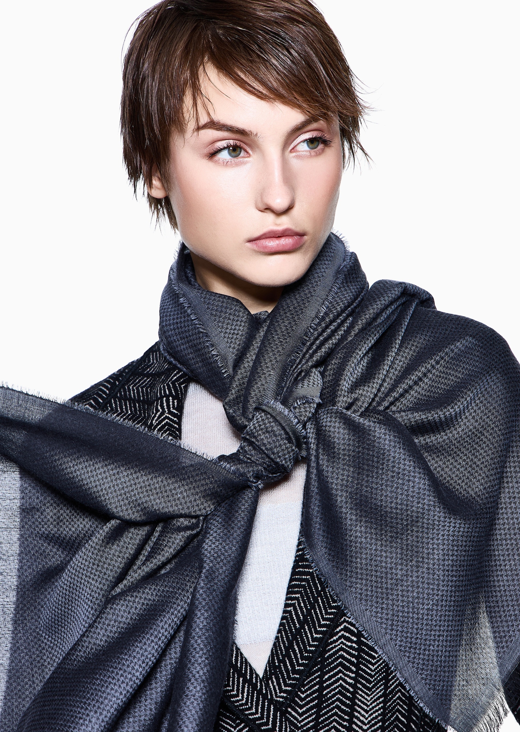 Giorgio Armani 女士提花流苏商务休闲通勤时尚围巾