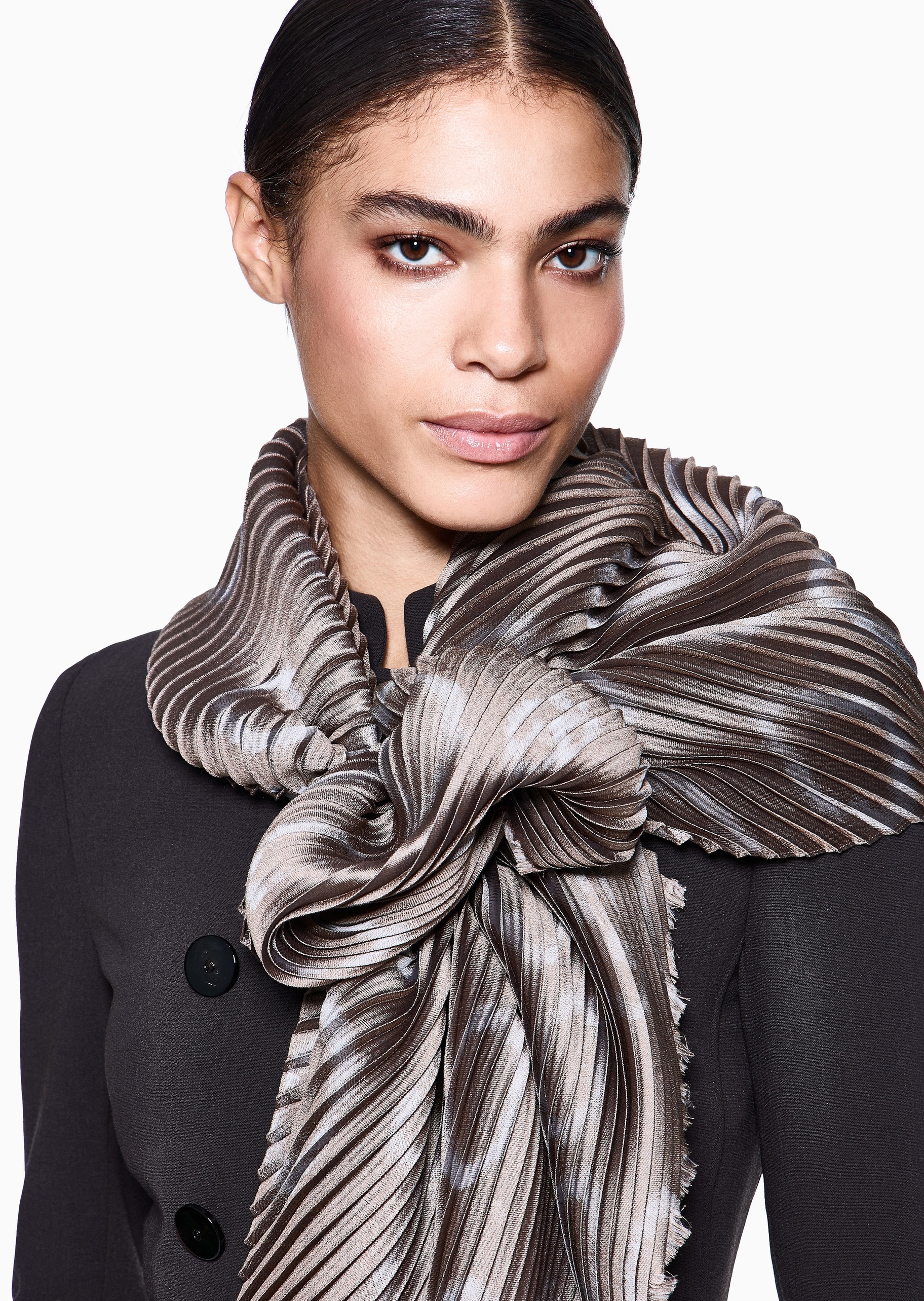 Giorgio Armani 女士季桑蚕丝混纺褶裥双色印花休闲围巾