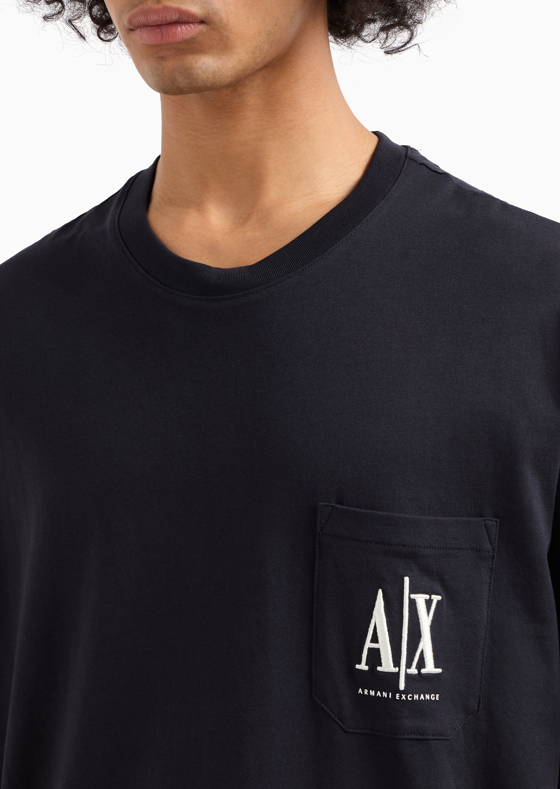 ARMANI EXCHANGE 男女同款纯棉宽松短袖圆领刺绣贴袋T恤