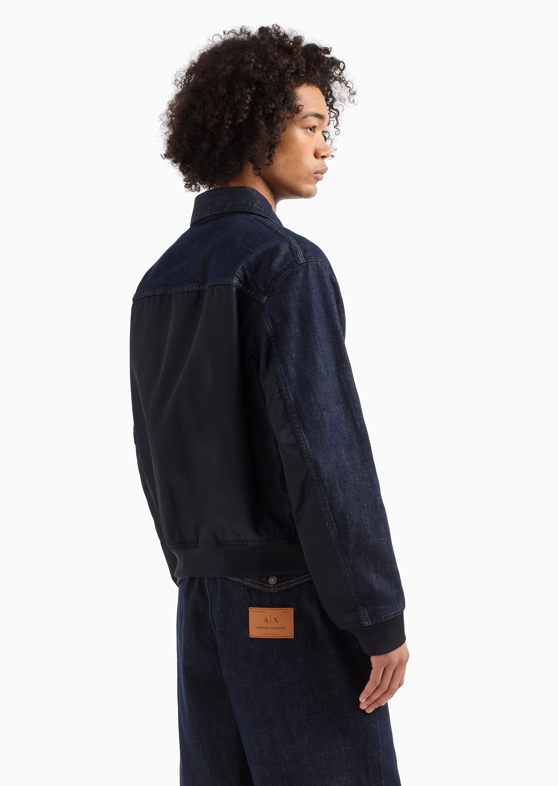 ARMANI EXCHANGE 男士合身短款衬衫领纽扣门襟牛仔夹克