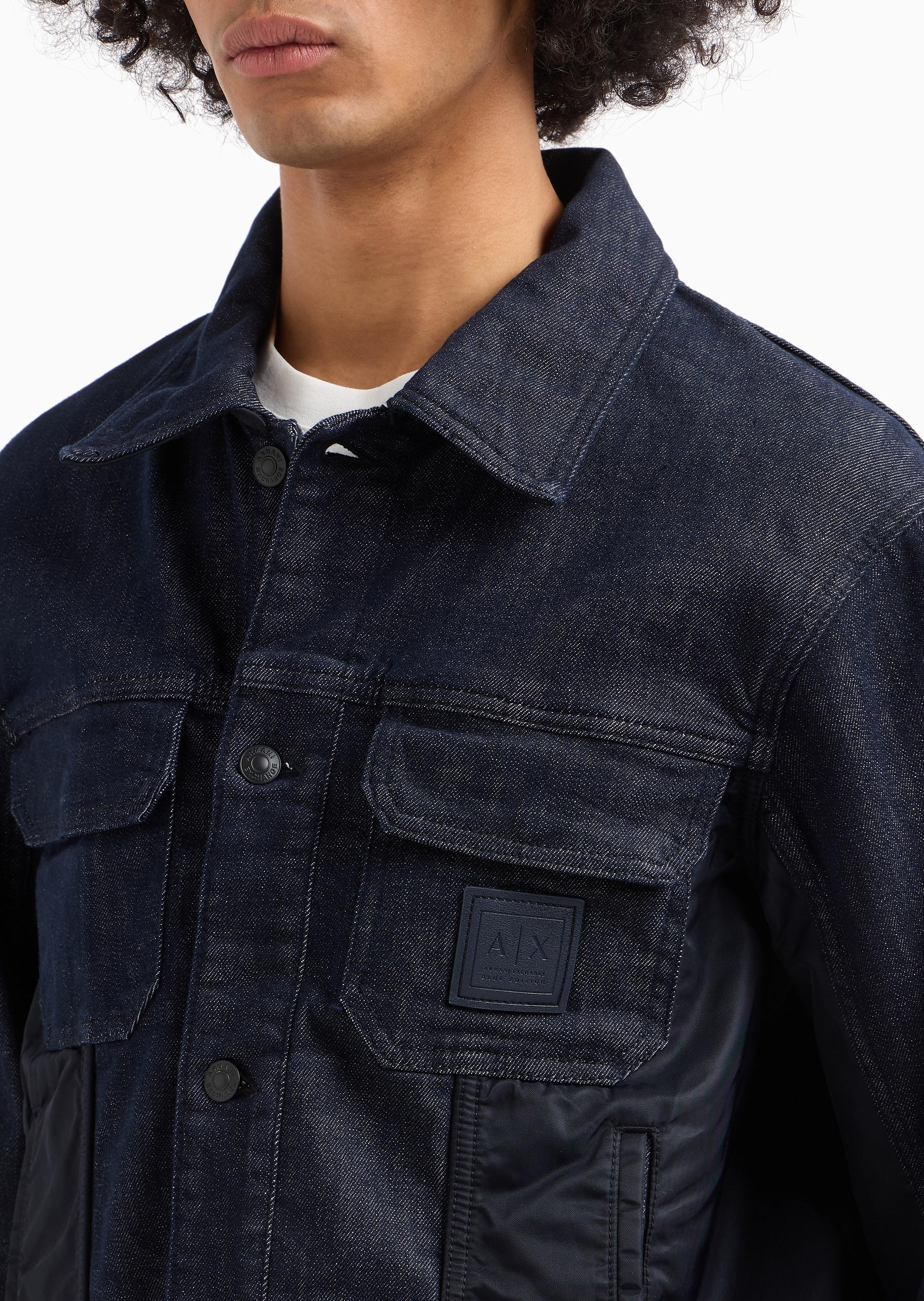 ARMANI EXCHANGE 男士合身短款衬衫领纽扣门襟牛仔夹克