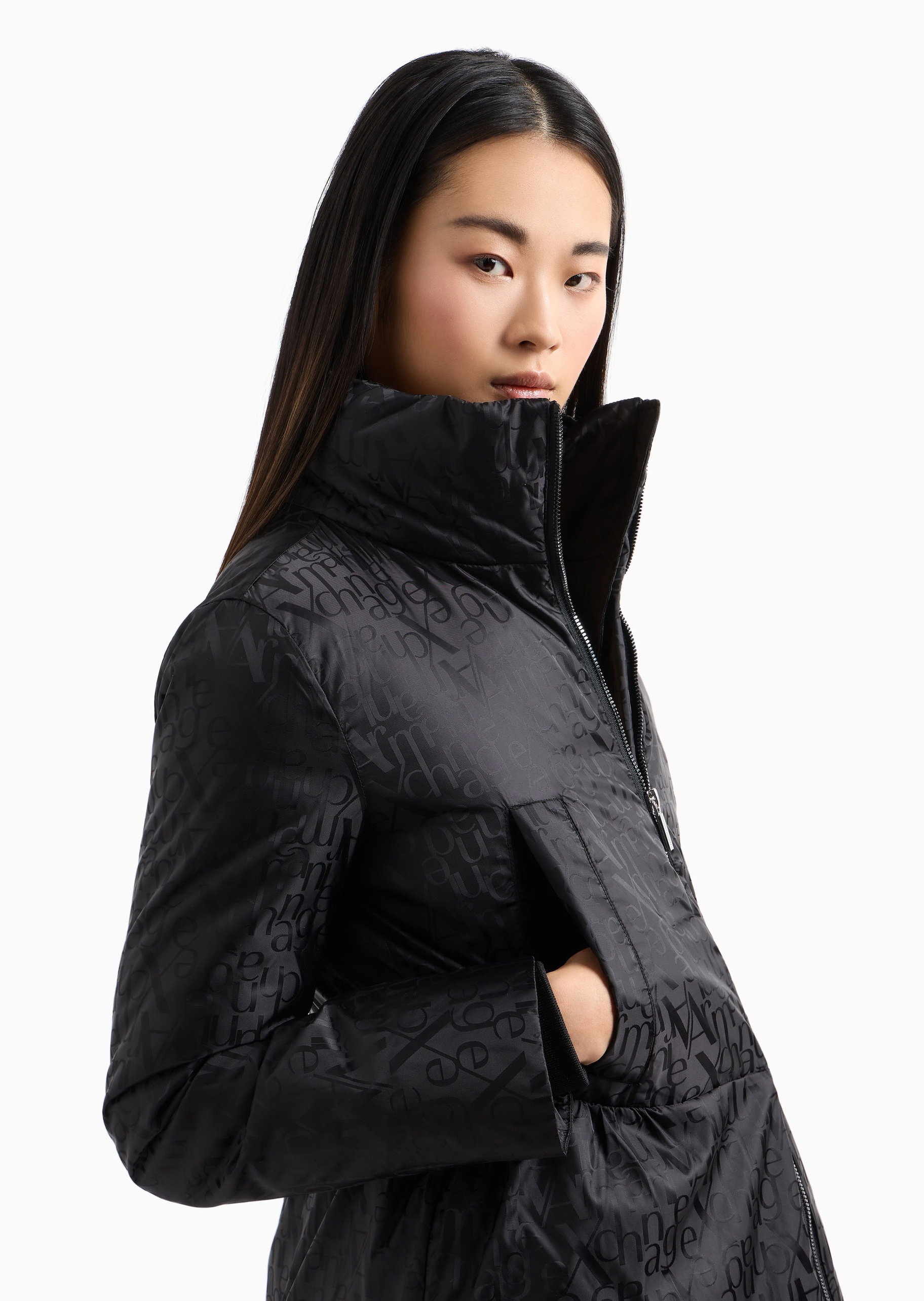 ARMANI EXCHANGE 女士合身短款立领满印LOGO棉服外套