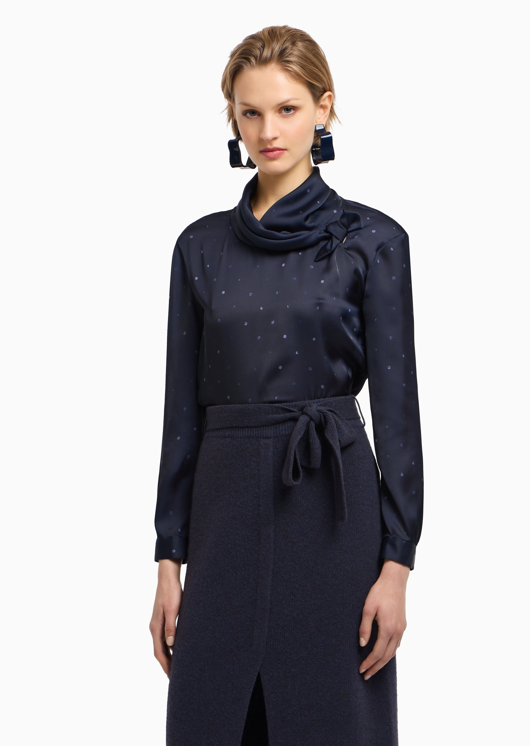 Emporio Armani 女士缎面长袖围巾领波点印花衬衫