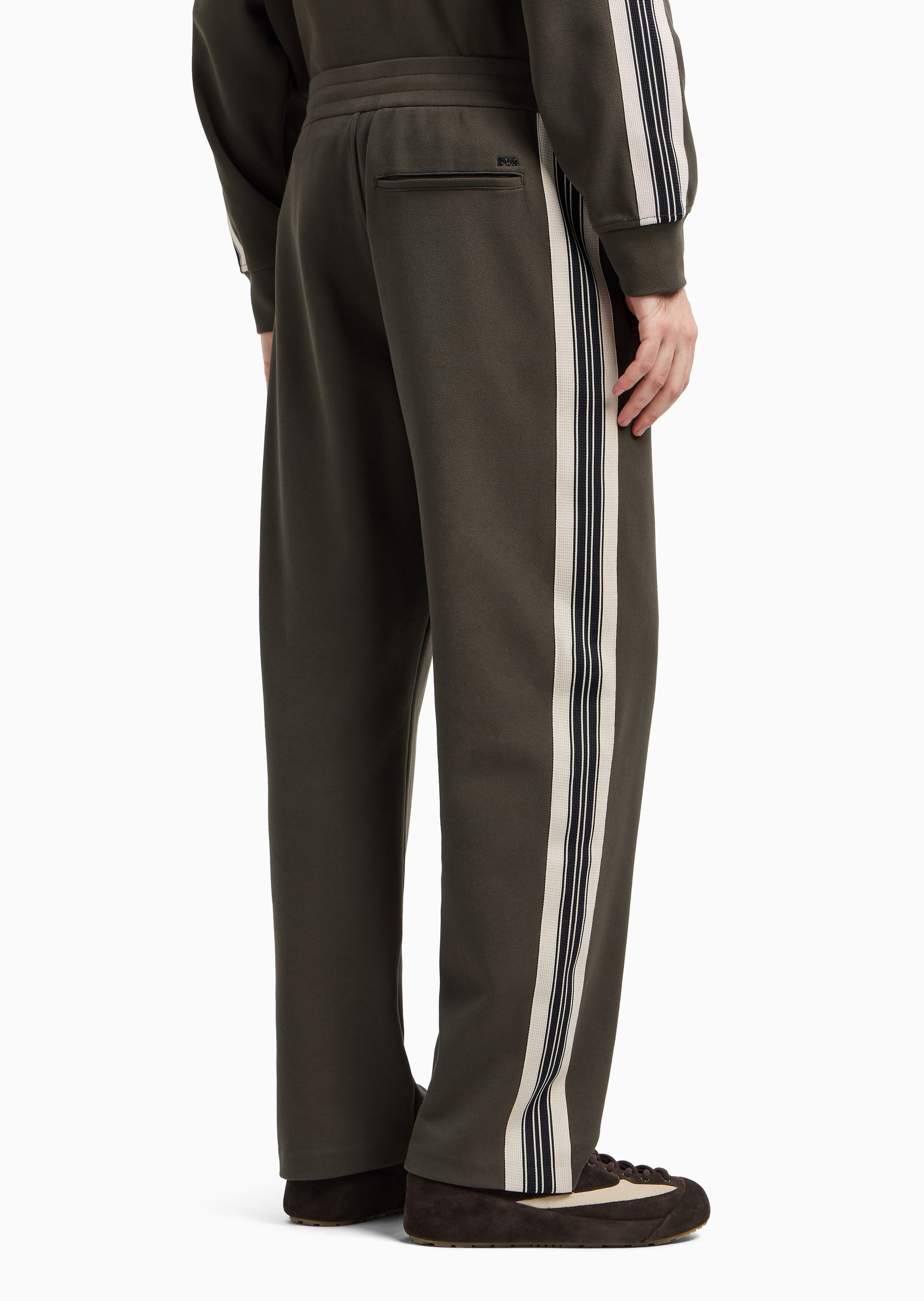 Emporio Armani 男士宽松休闲垂感复古松弛感运动卫裤
