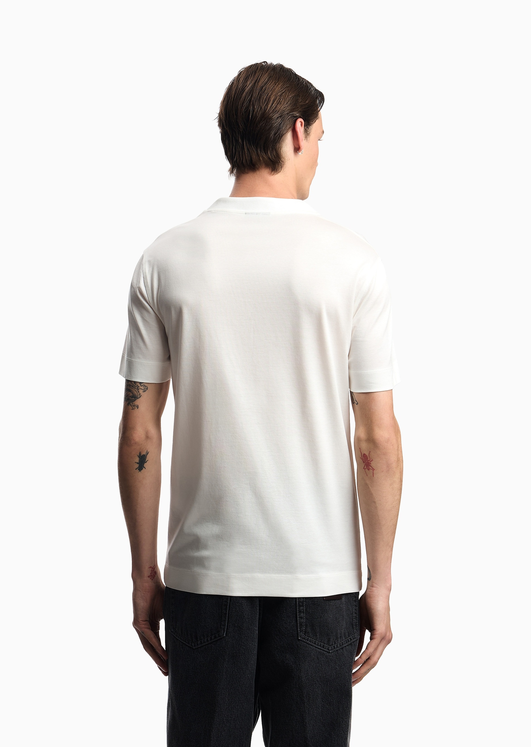 Emporio Armani 男士莱赛尔修身短袖V领纯色T恤衫
