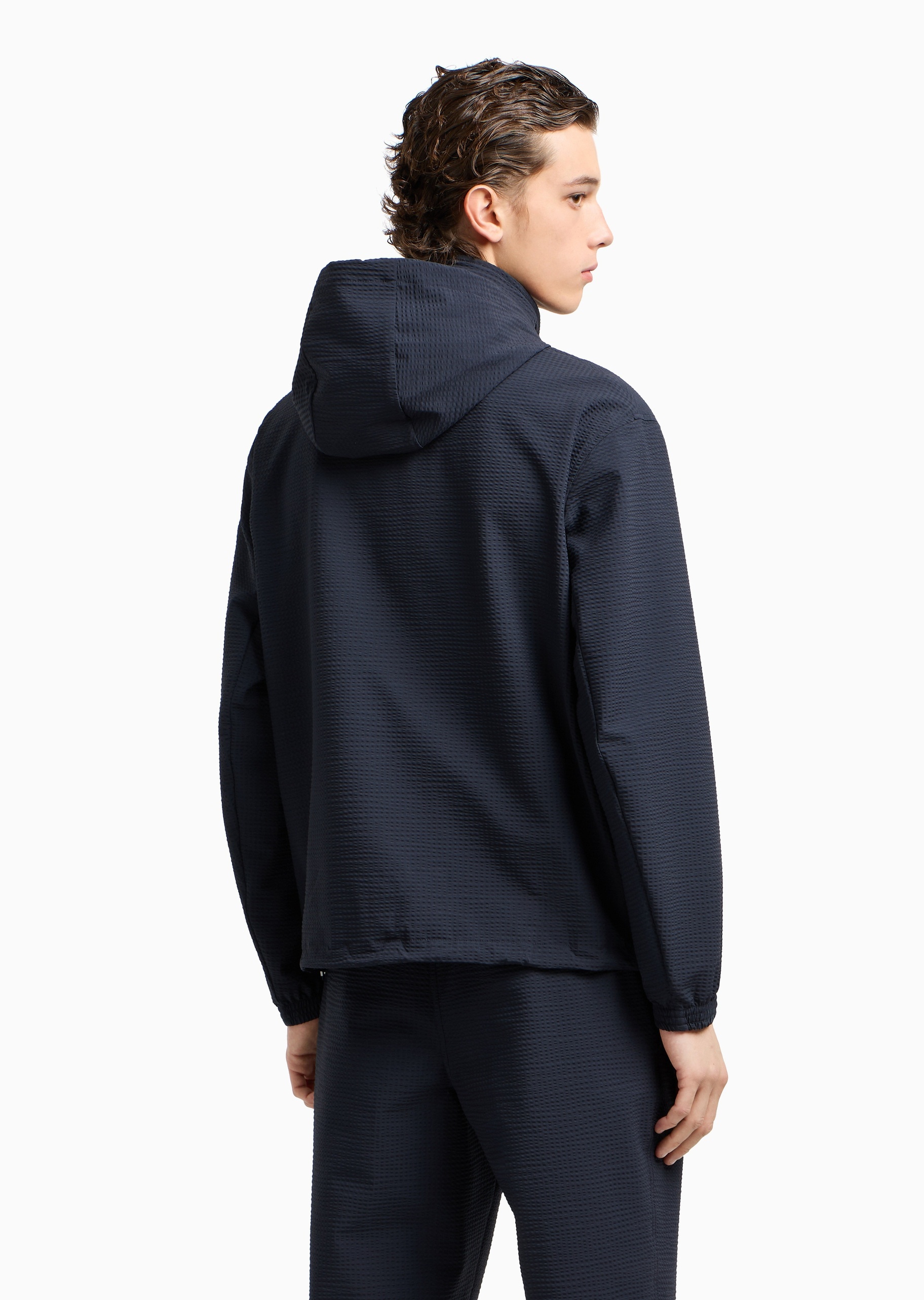 Emporio Armani 男士短款连帽泡泡纱工装夹克运动外套