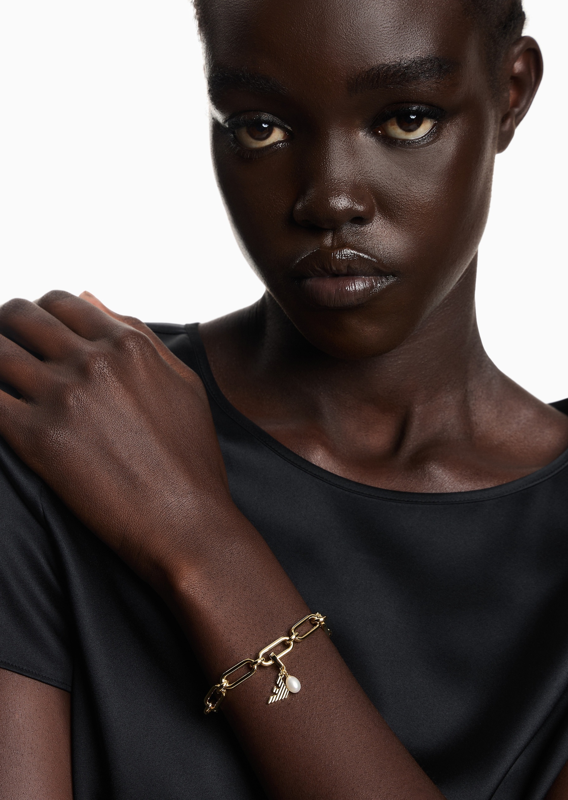 Emporio Armani 女士波状鹰标莹润珍珠优雅知性吊坠