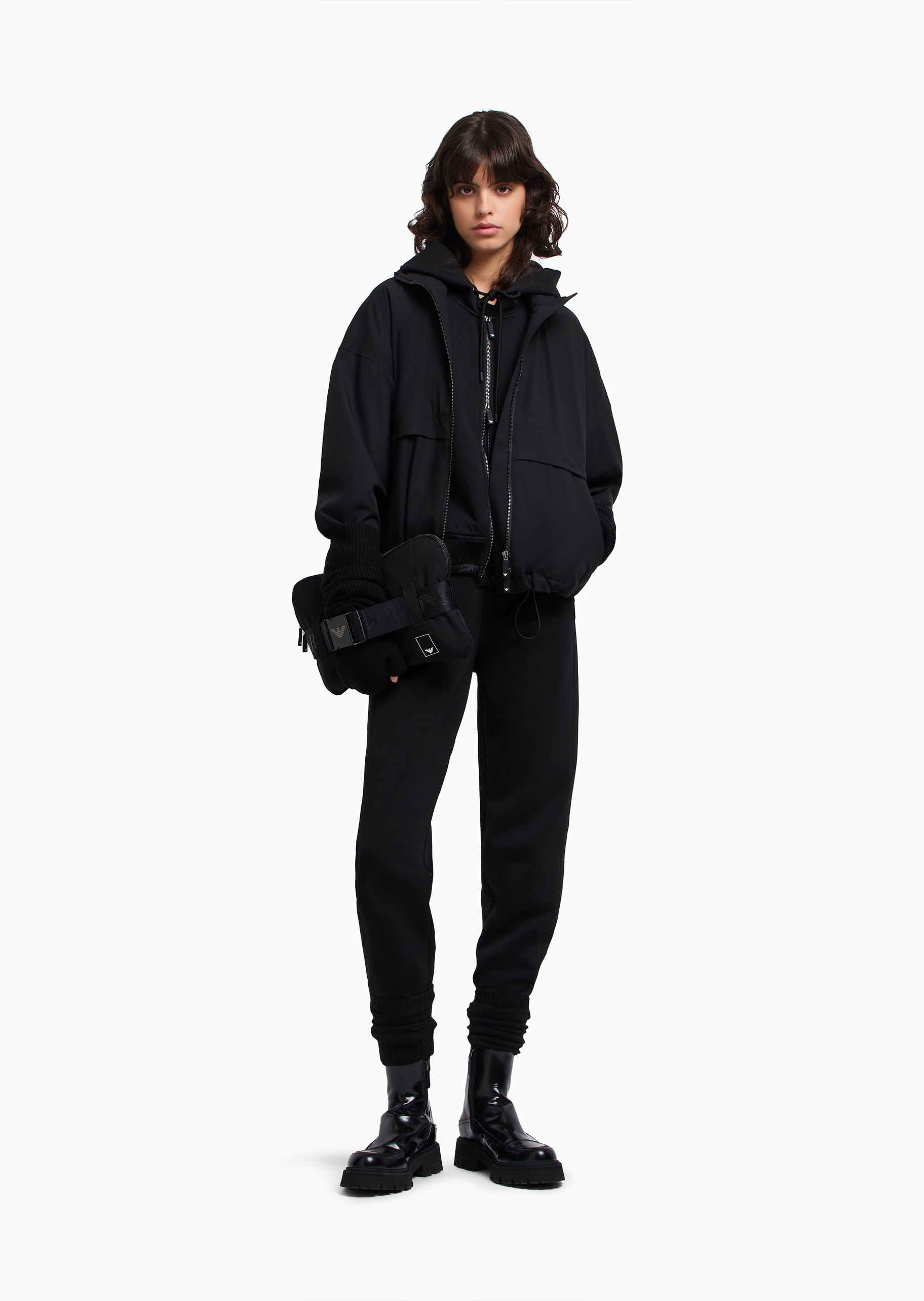 Emporio Armani 女士长袖连帽落肩双向拉链纯色夹克