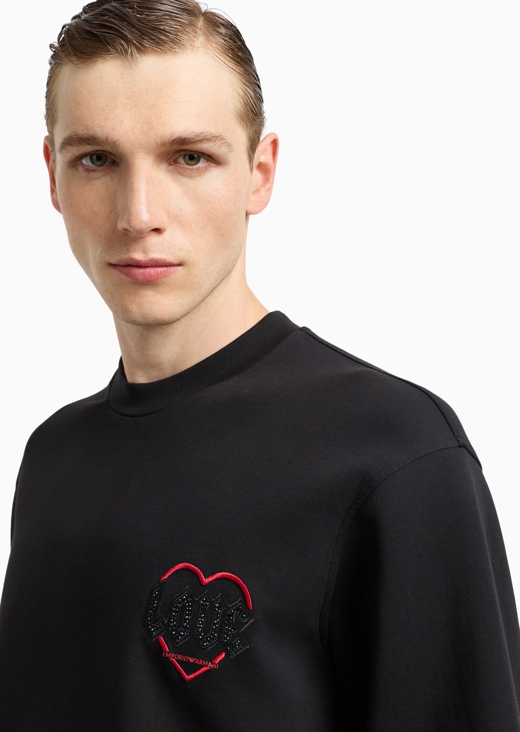 Emporio Armani 男士套头圆领宽松落肩刺绣重磅卫衣