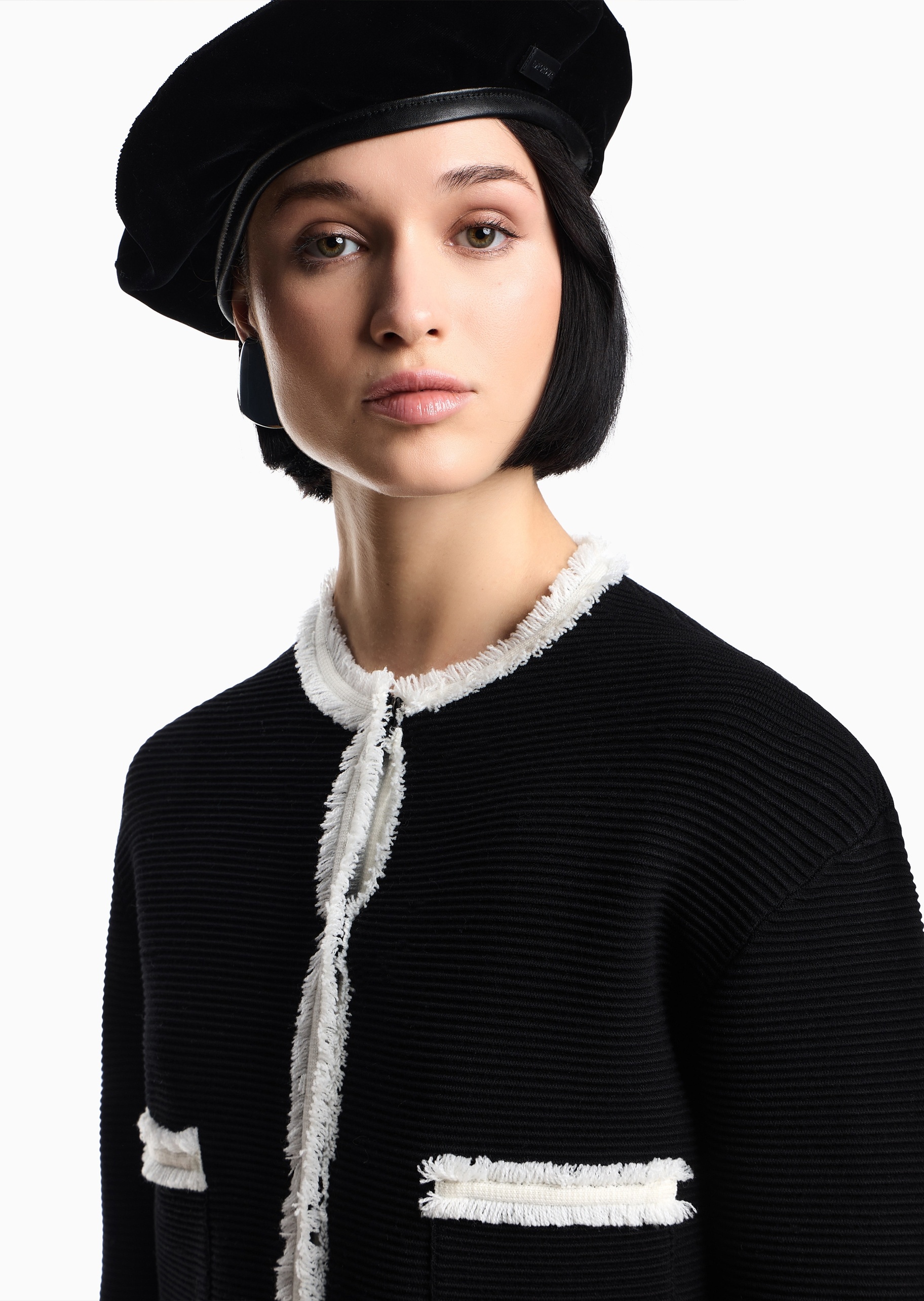 Emporio Armani 女士楼梯布短款穗边优雅通勤西装外套