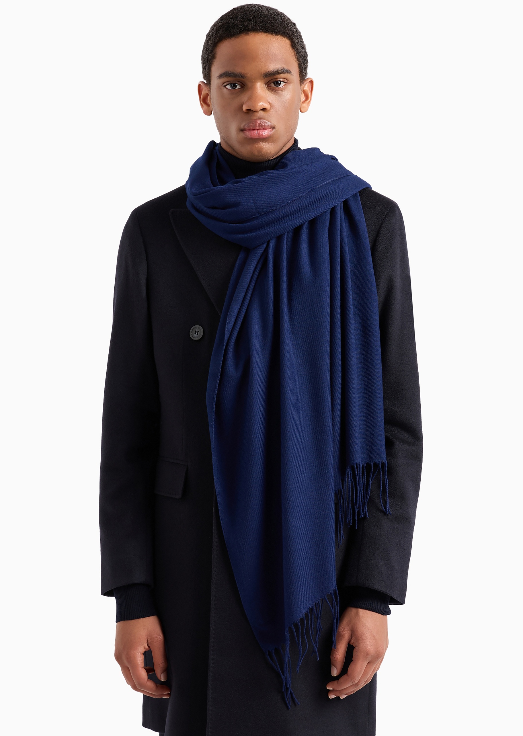 Emporio Armani 男士长方形流苏简约纯色鹰标提花围巾