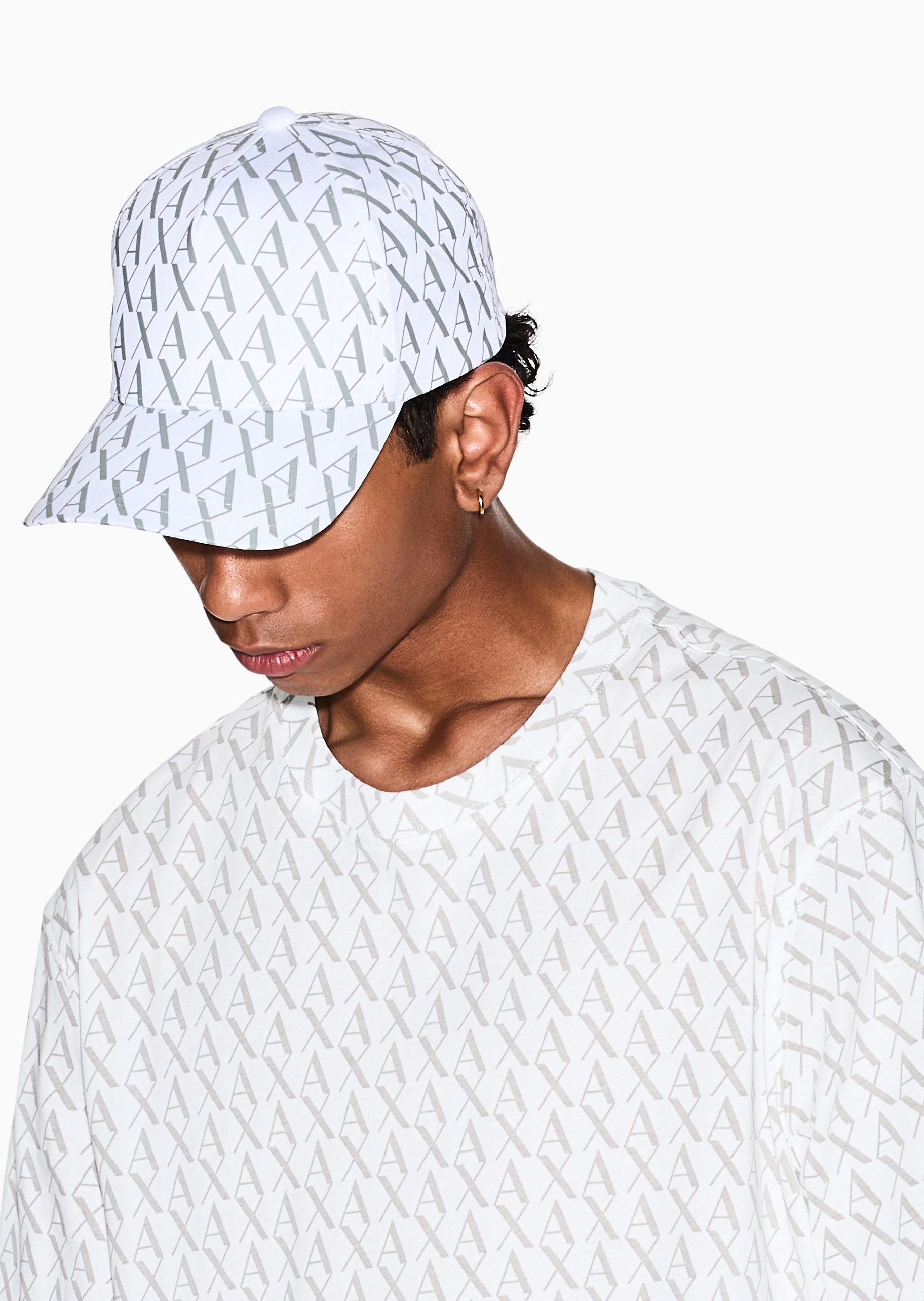 ARMANI EXCHANGE 男士纯棉排扣圆顶弯檐通体Logo棒球帽