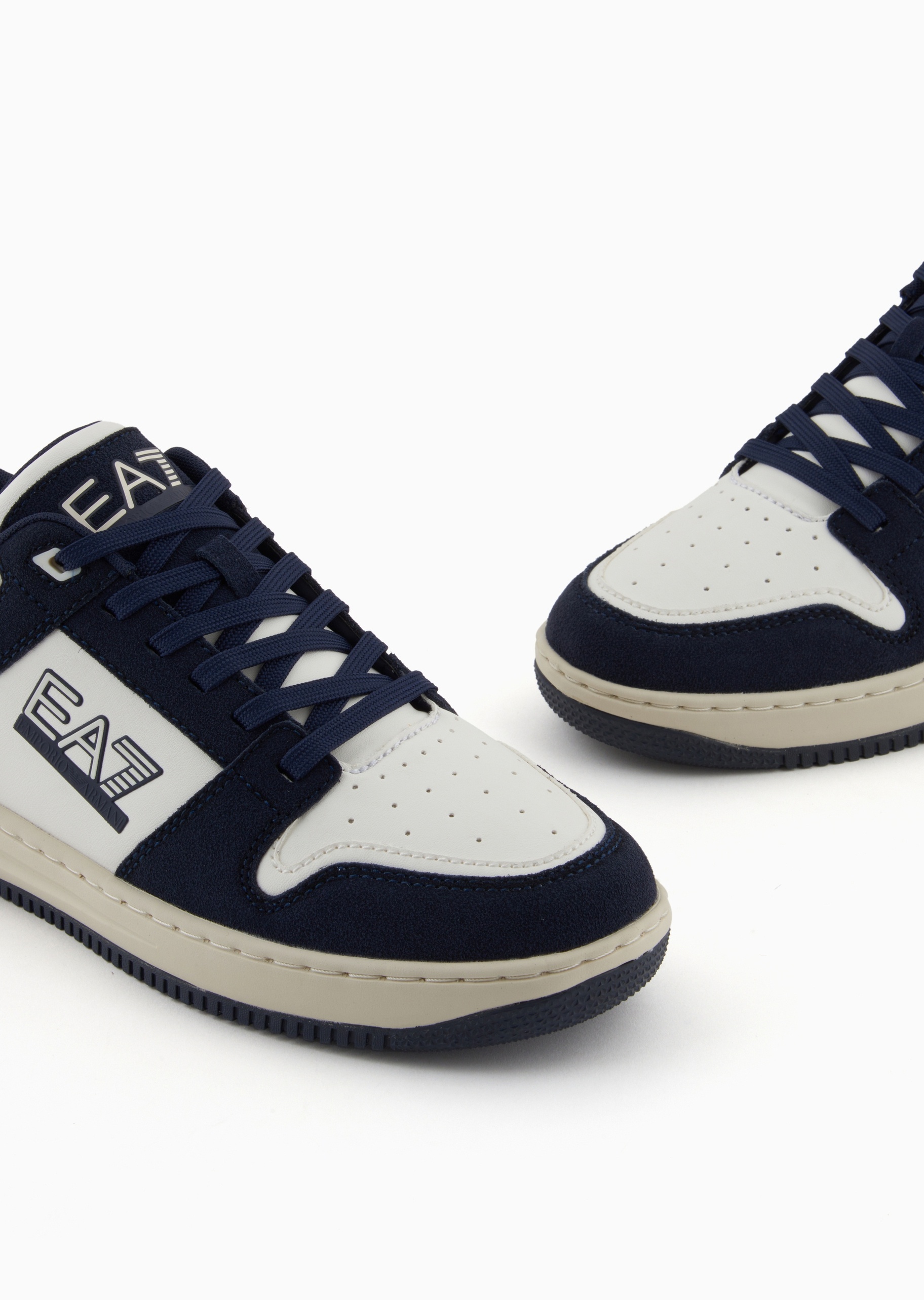 EA7 男女同款情侣轻户外休闲运动滑板板鞋