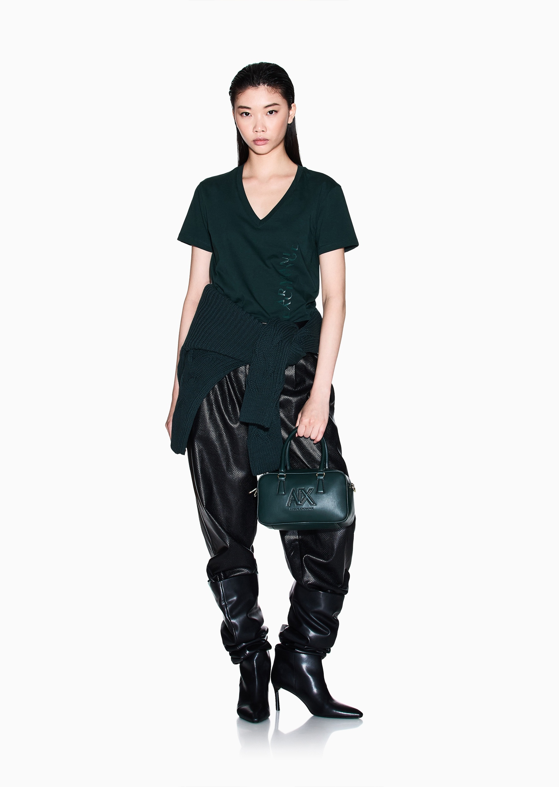 ARMANI EXCHANGE 女士纯棉合身短袖V领正肩纯色轻薄T恤衫