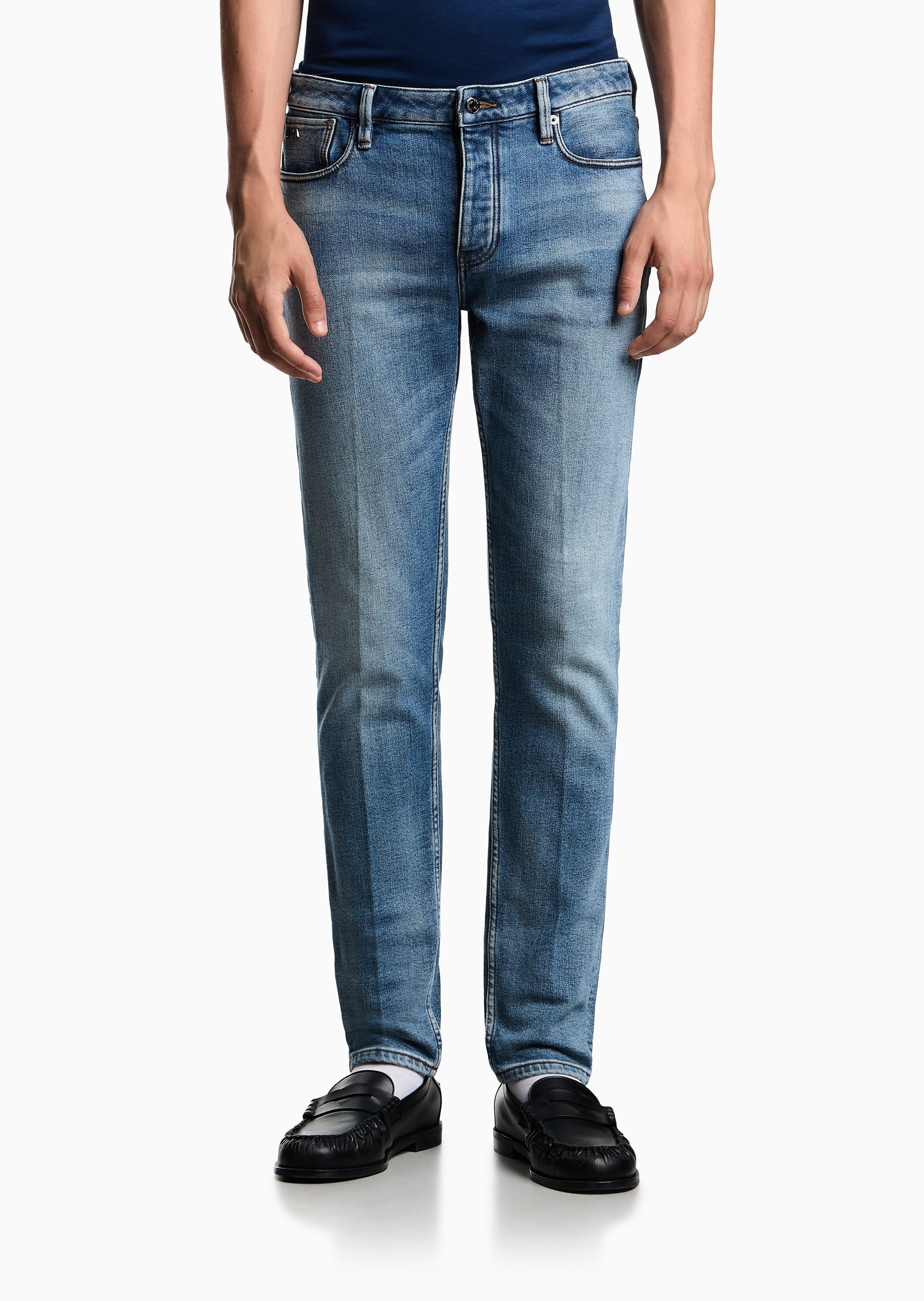 Emporio Armani 男士低腰修身复古做旧微弹牛仔裤