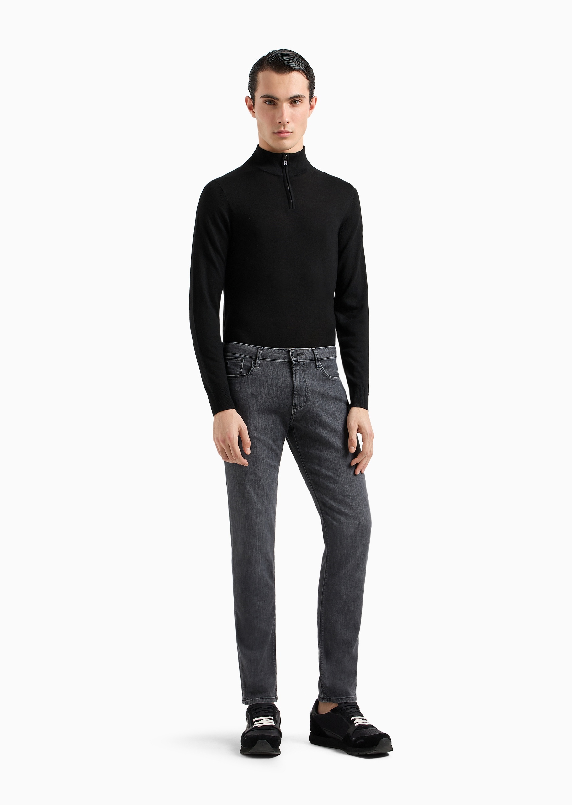 Emporio Armani 男士纯棉微弹轻薄修身低腰直筒小直脚牛仔裤