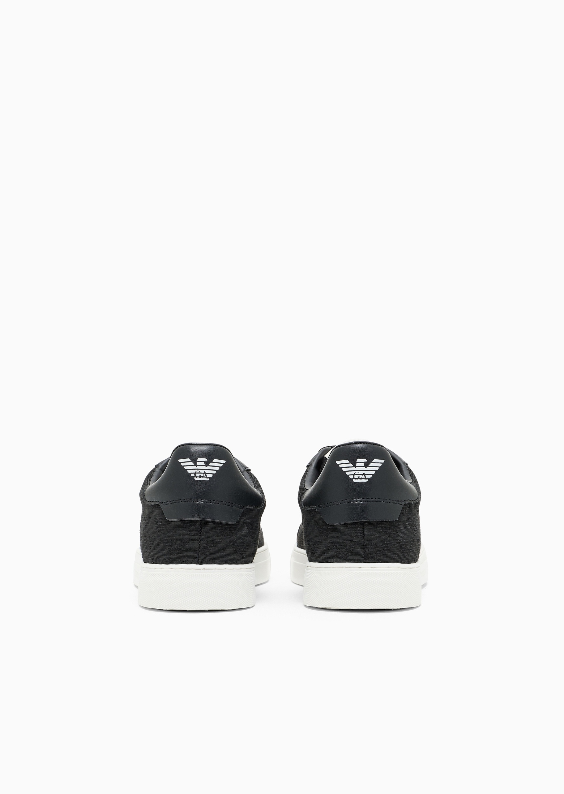 Emporio Armani 男士系带低帮平底鹰标提花运动鞋
