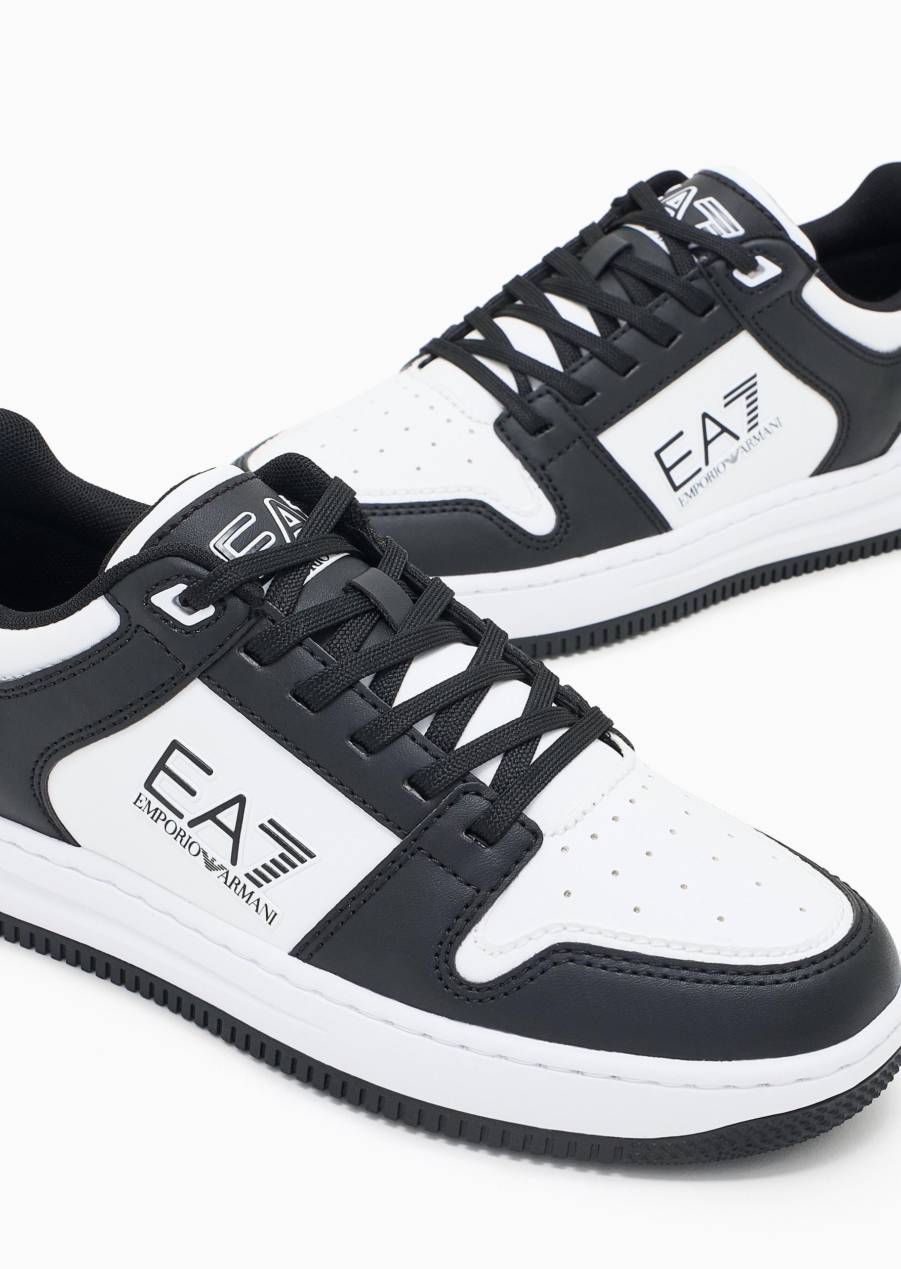 EA7 男女情侣轻户外休闲运动滑板板鞋