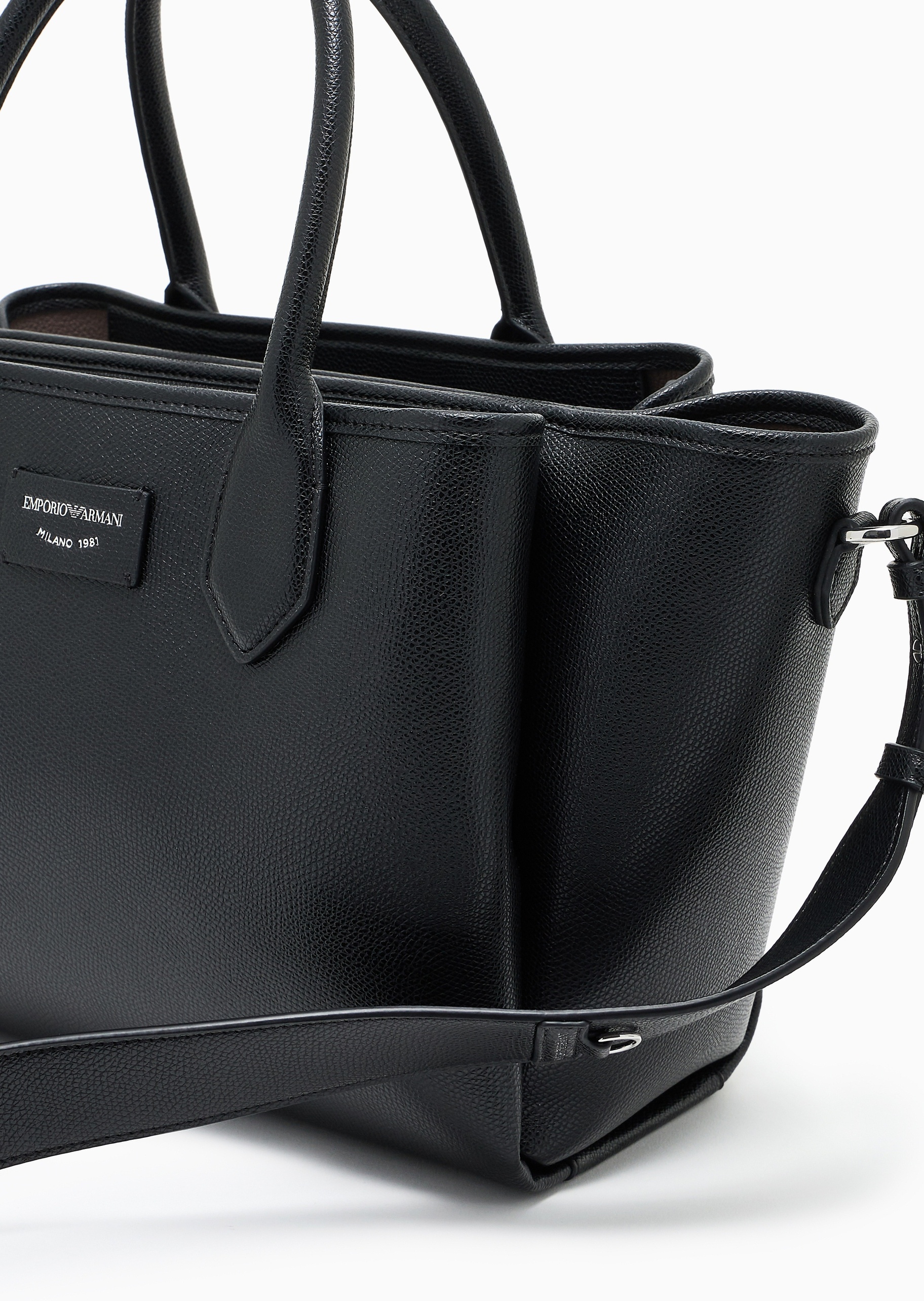 Emporio Armani 女士中号磁扣可拆肩带手提斜挎单肩托特包
