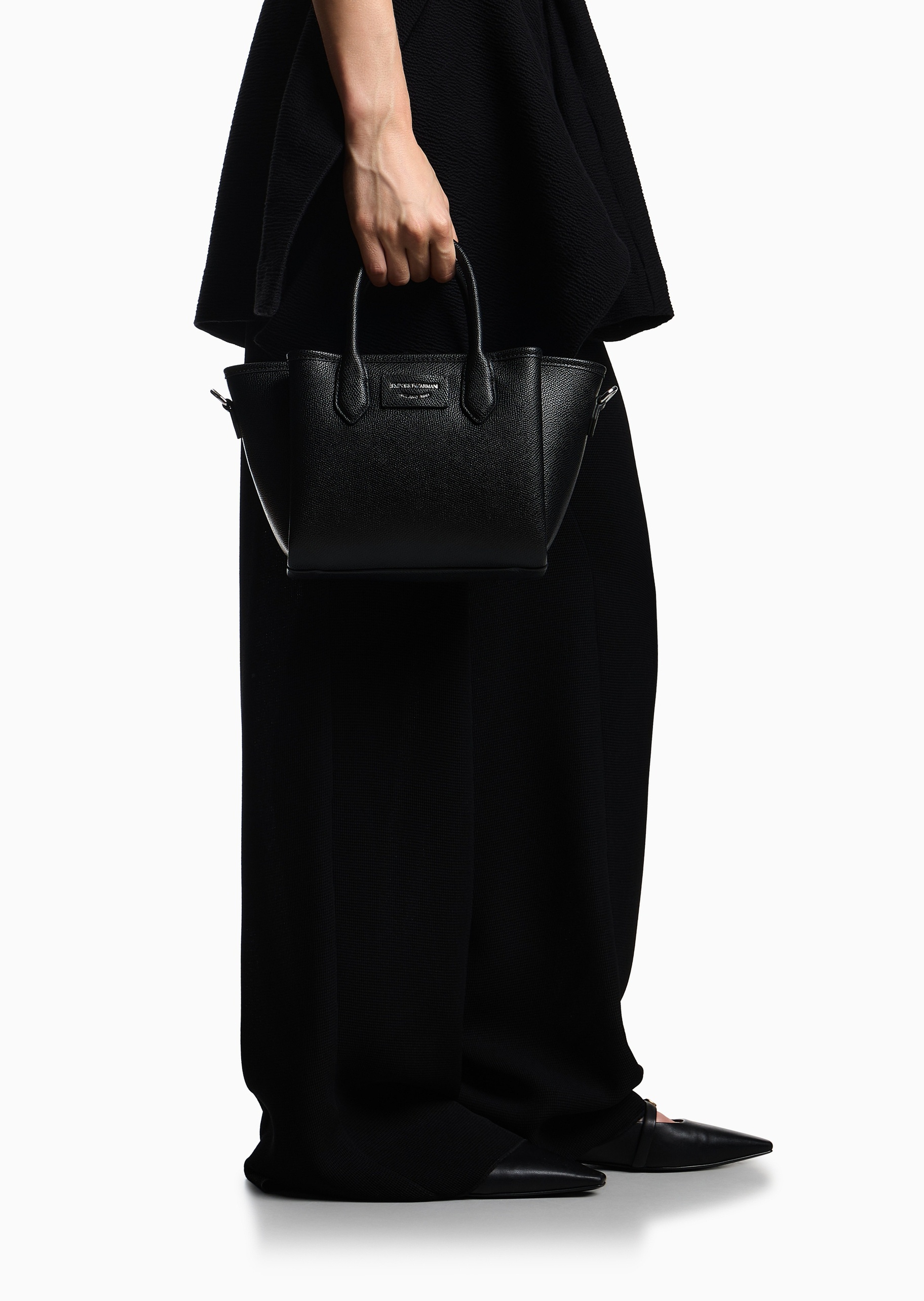 Emporio Armani 女士小号磁扣可拆肩带手提斜挎单肩托特包