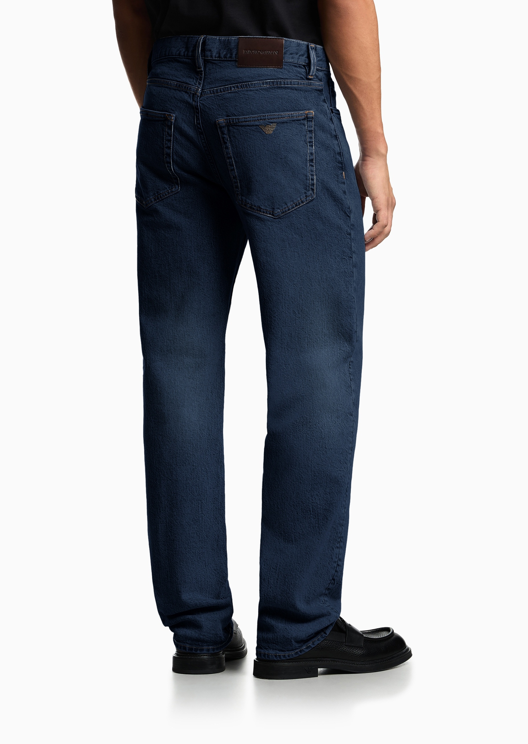 Emporio Armani 男士中腰直筒复古纯棉水洗牛仔裤