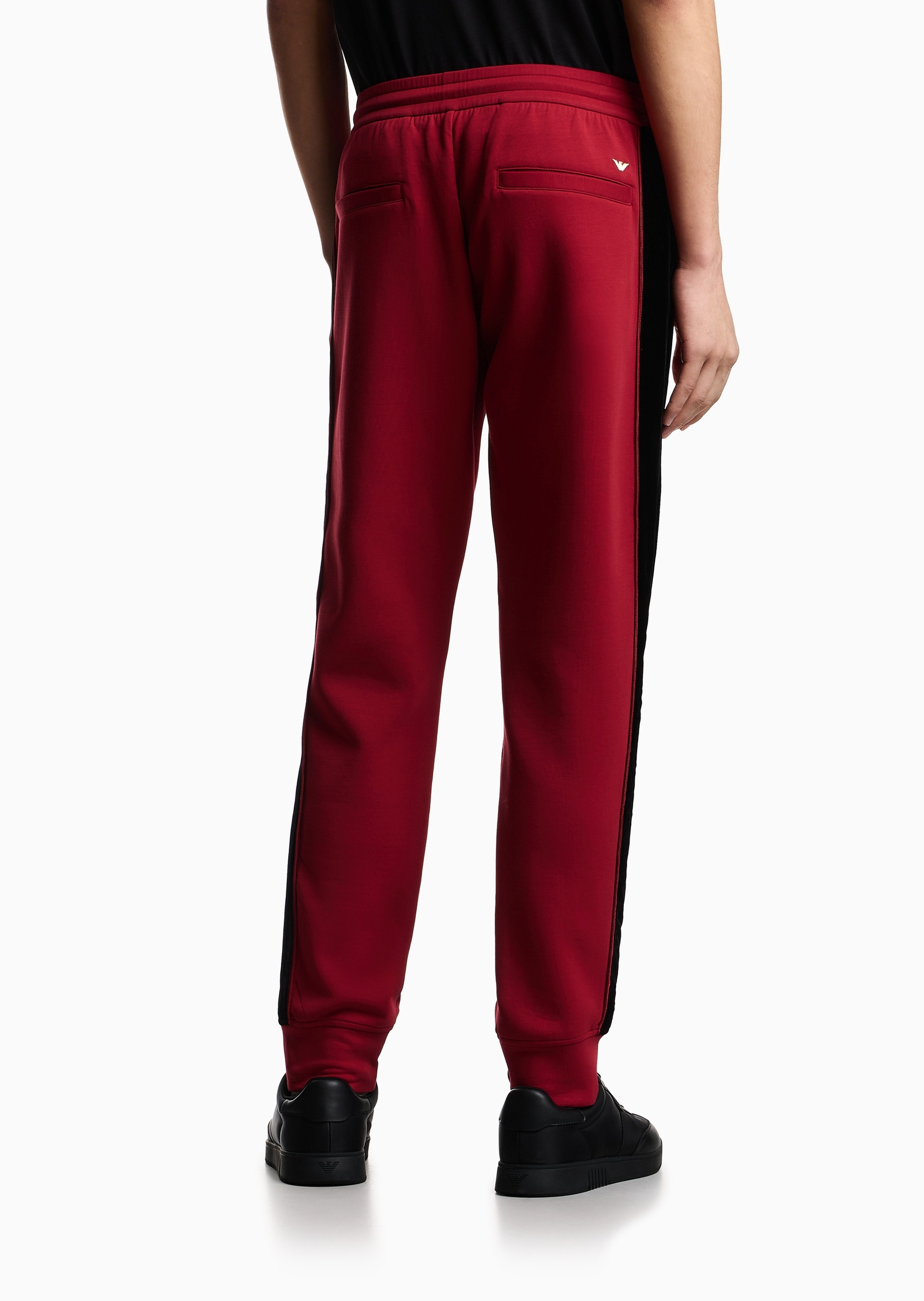 Emporio Armani 马年限定男士合身长款锥形束脚拼接织带卫裤