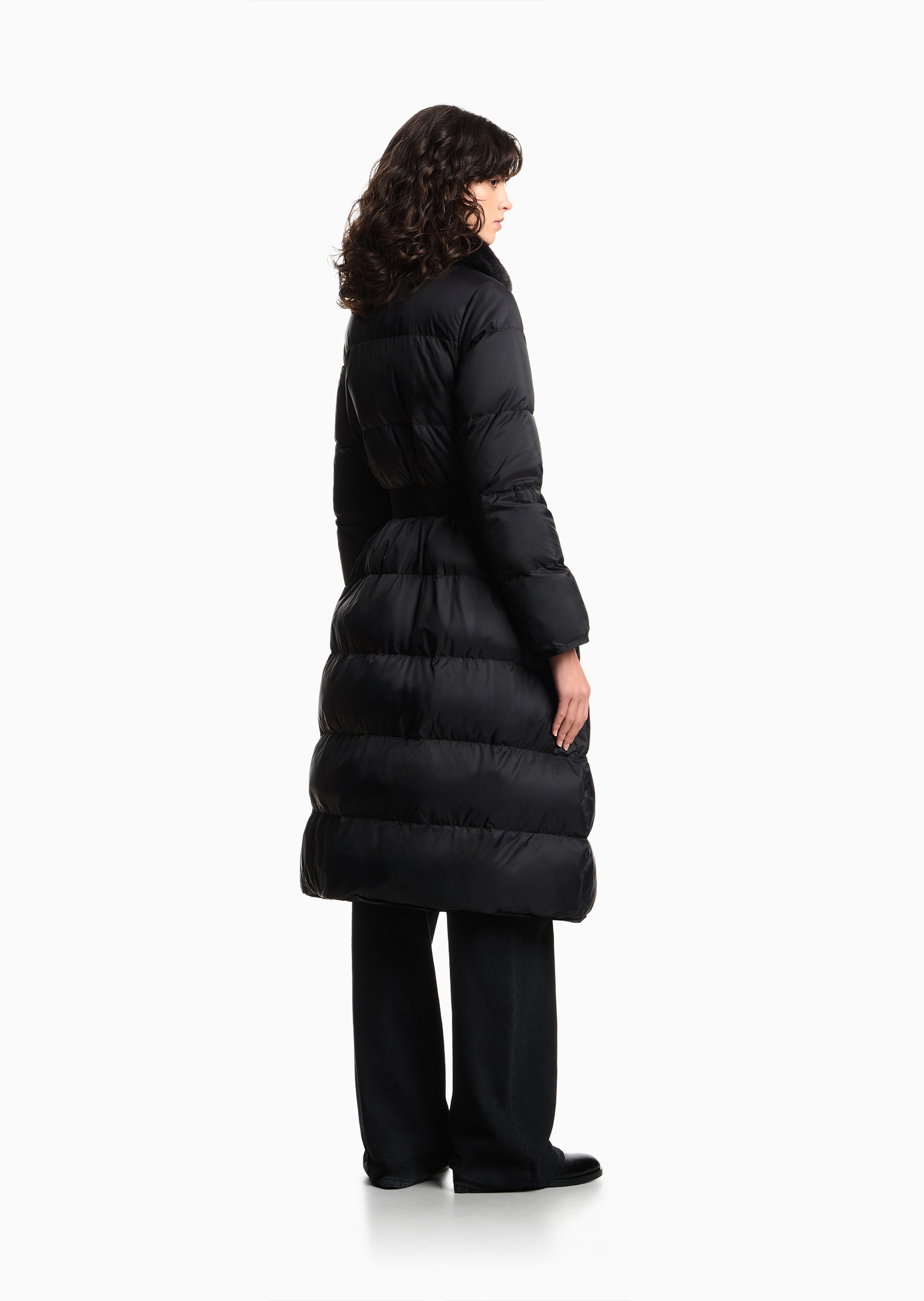 Emporio Armani 女士长款加厚立领正反两穿配腰带收腰羽绒服