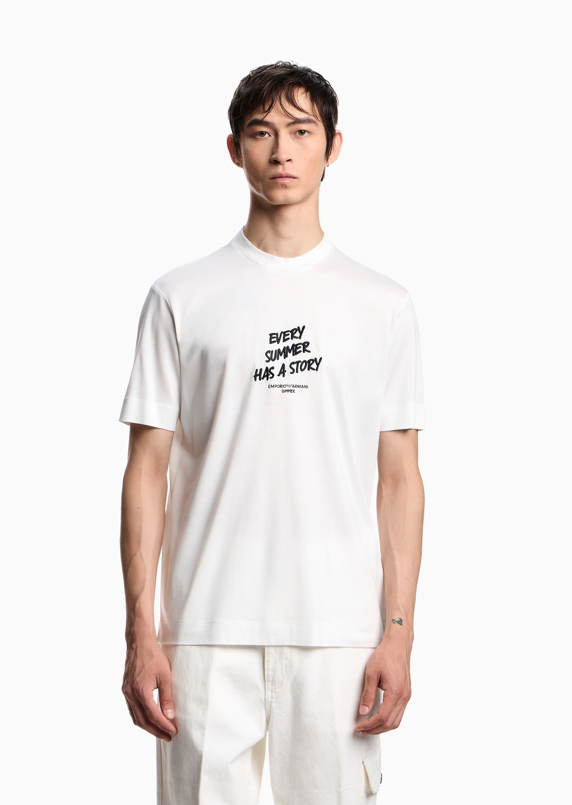 Emporio Armani 男士莱赛尔合身短袖圆领正肩重磅刺绣T恤衫