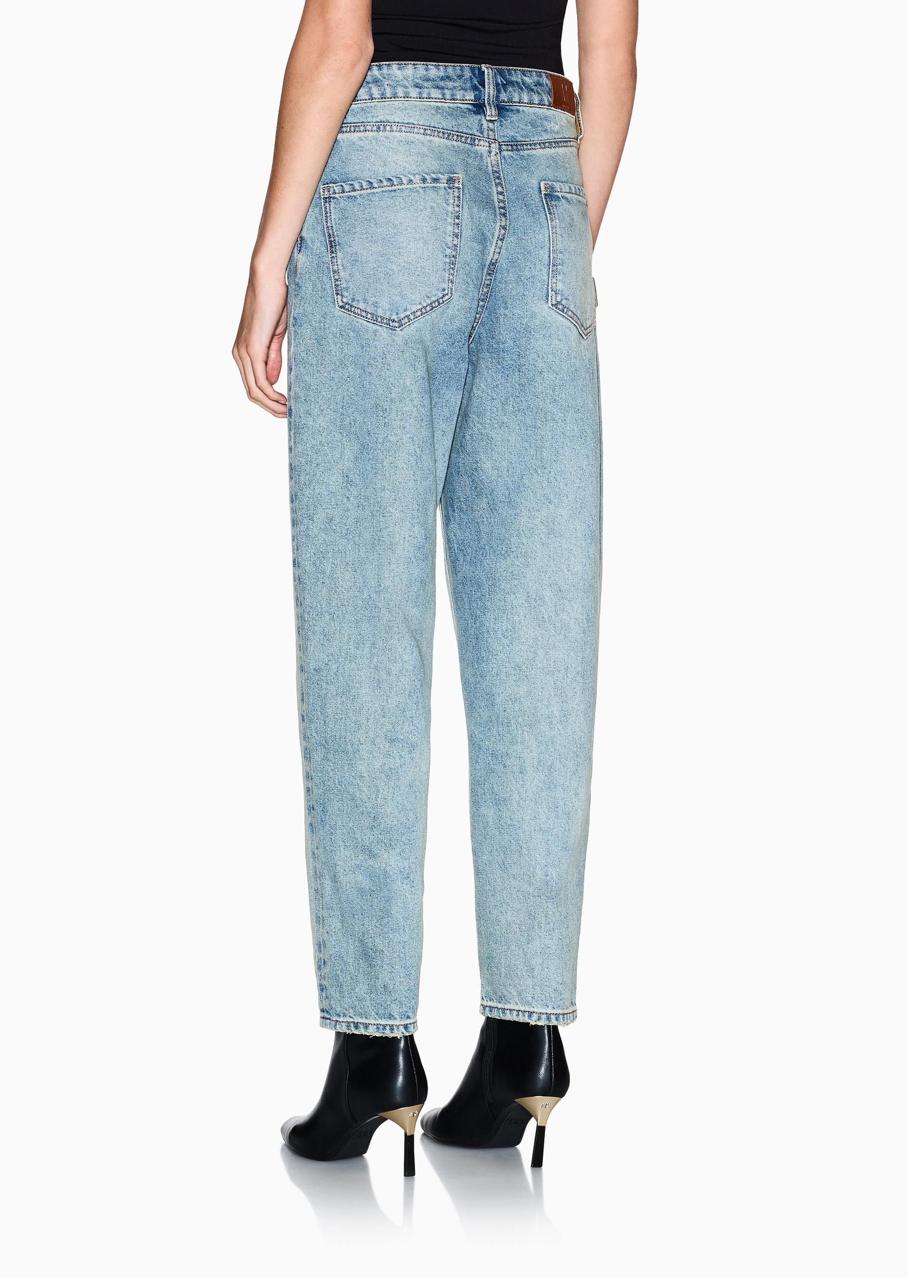 ARMANI EXCHANGE 女士全棉合身中腰九分锥形水洗牛仔裤