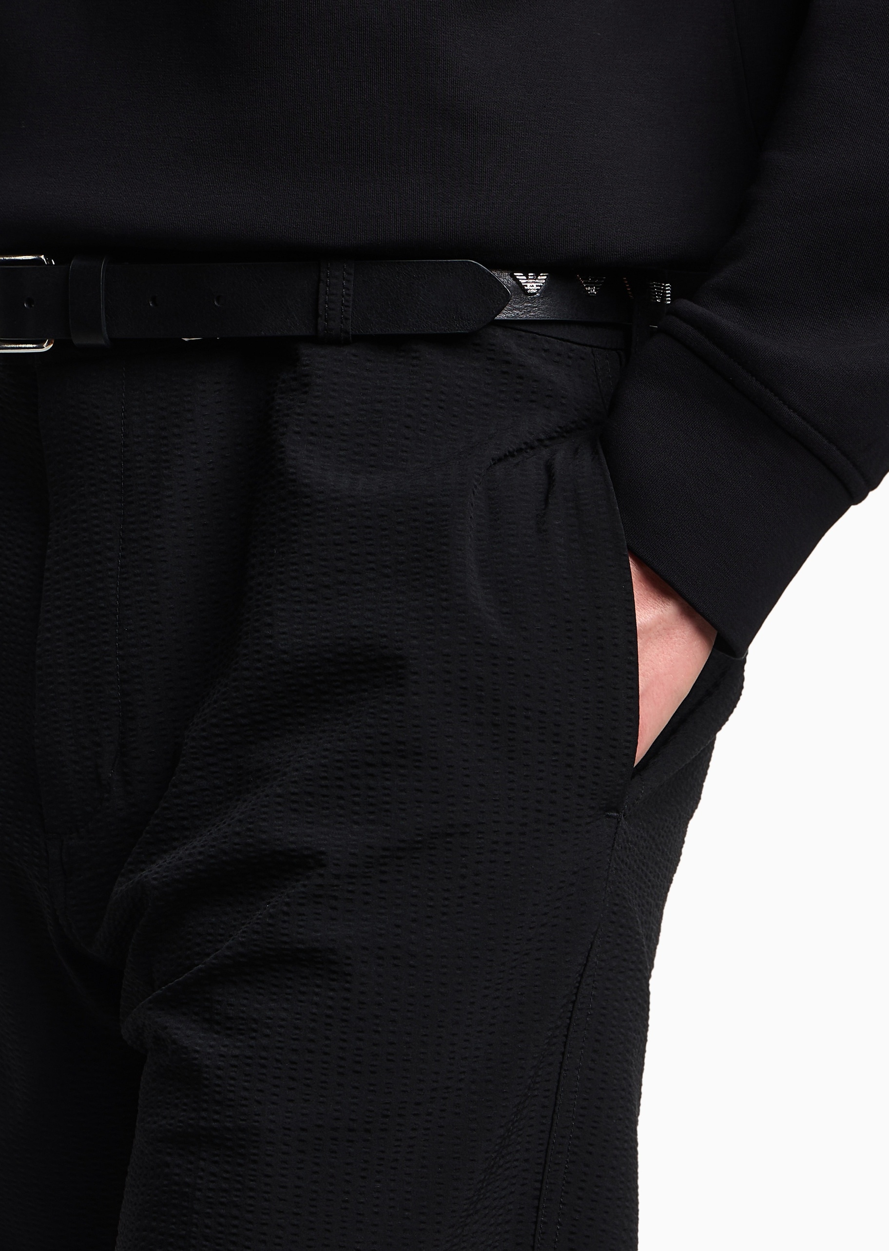 Emporio Armani 男士直筒商务松弛感泡泡纱休闲裤