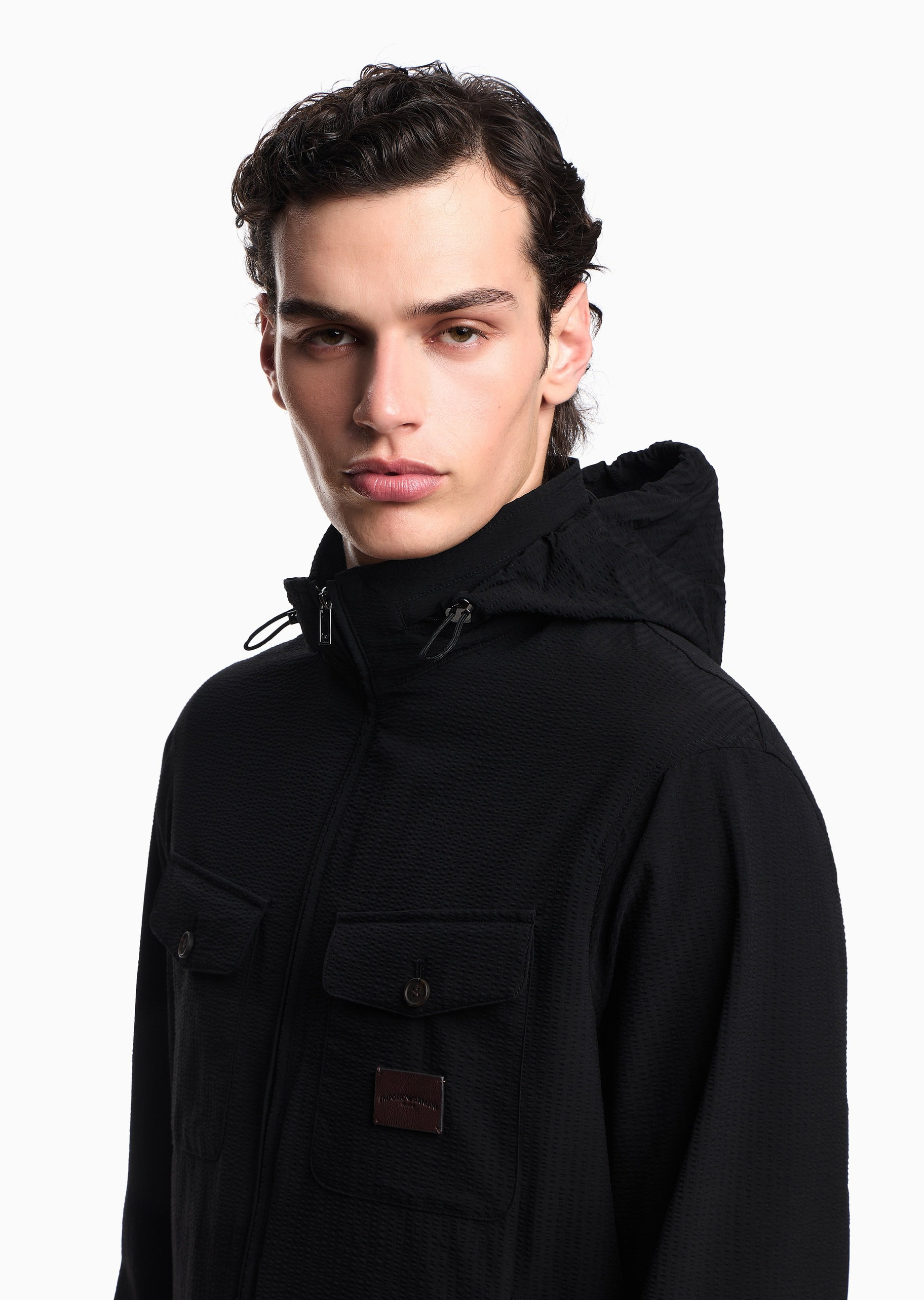 Emporio Armani 男士泡泡纱长袖可收纳连帽全拉链夹克