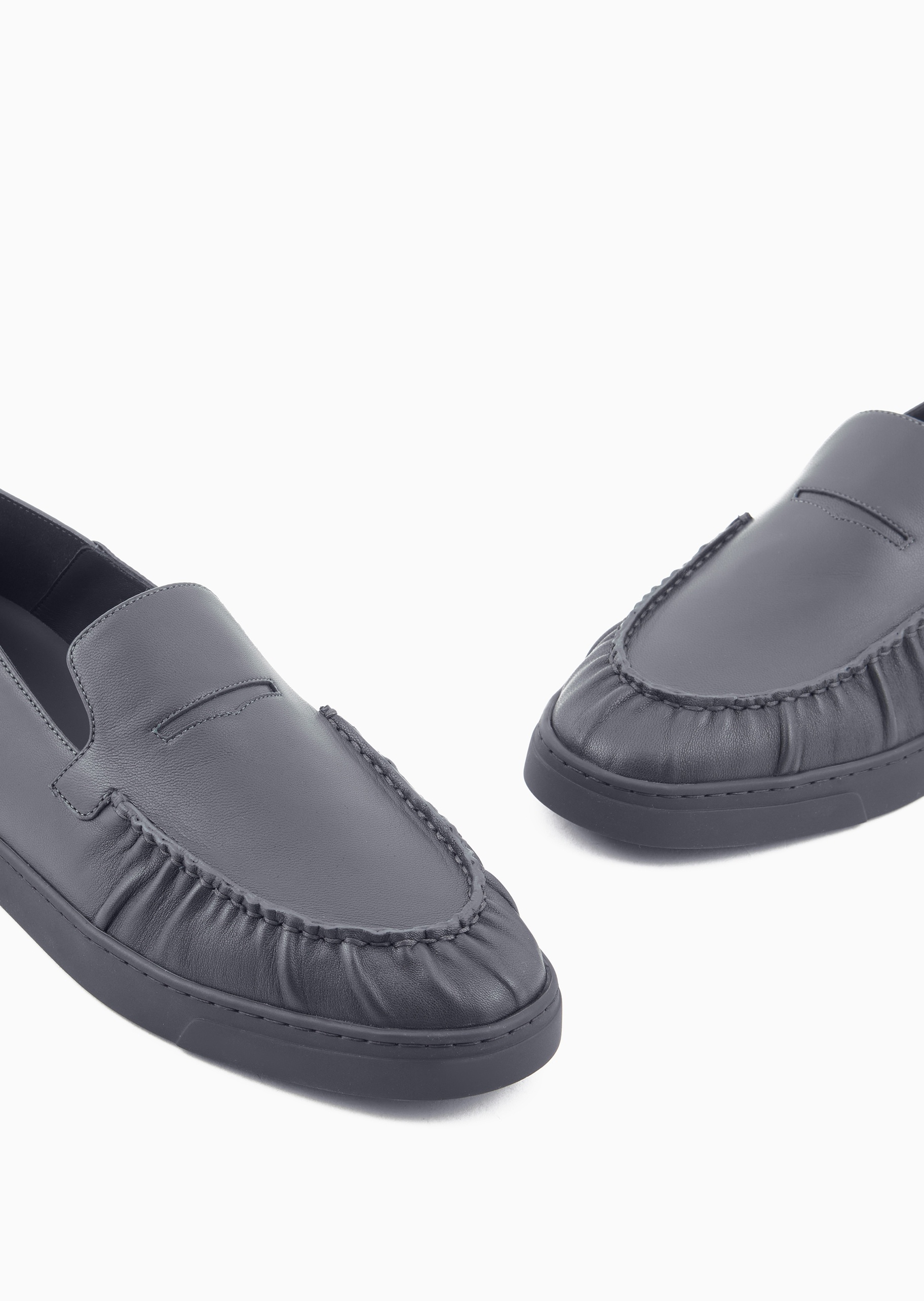 Giorgio Armani 男士羊皮革一脚蹬低帮捏褶休闲乐福鞋