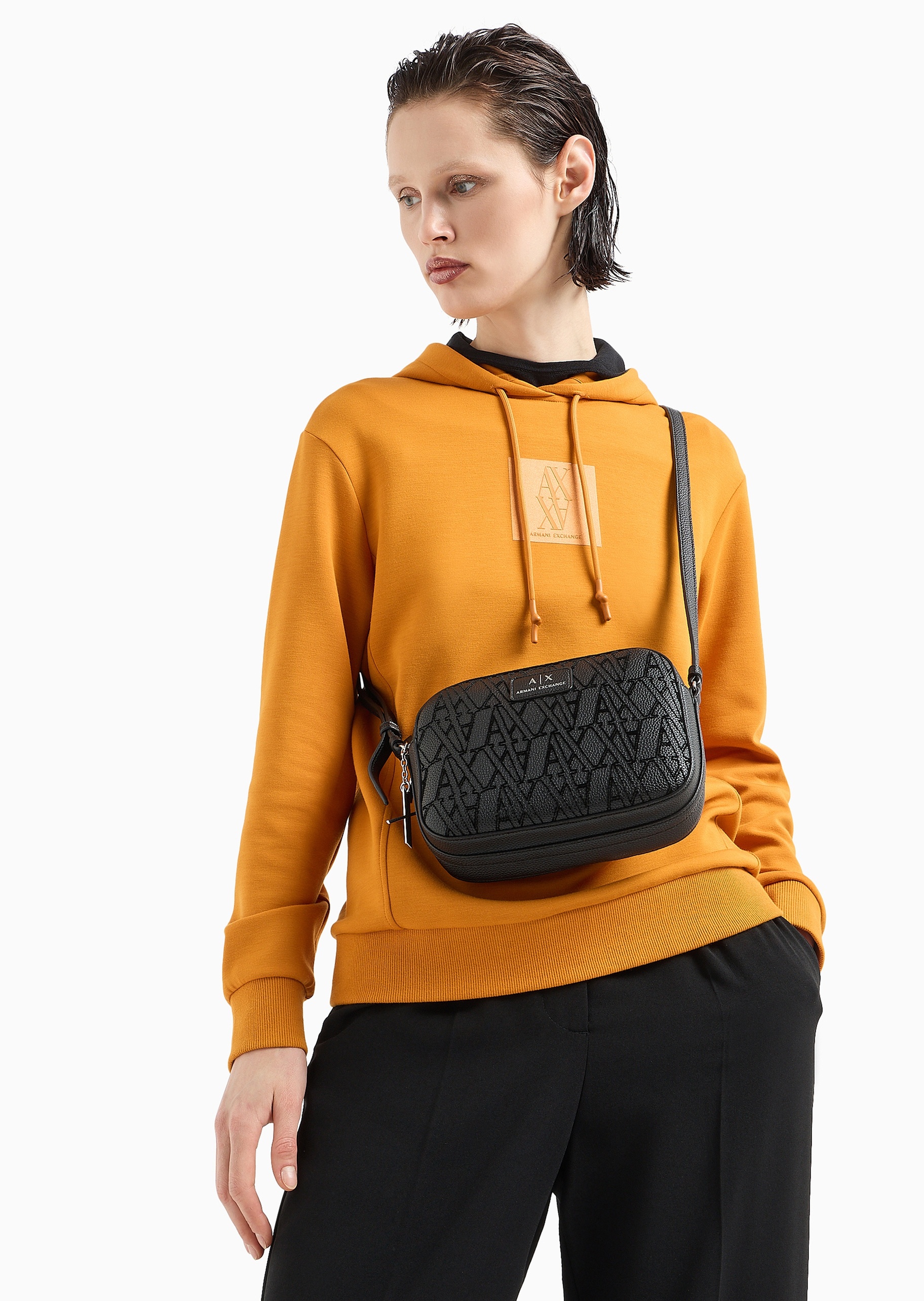 ARMANI EXCHANGE 女士拉链可调节植绒徽标单肩斜挎邮差包