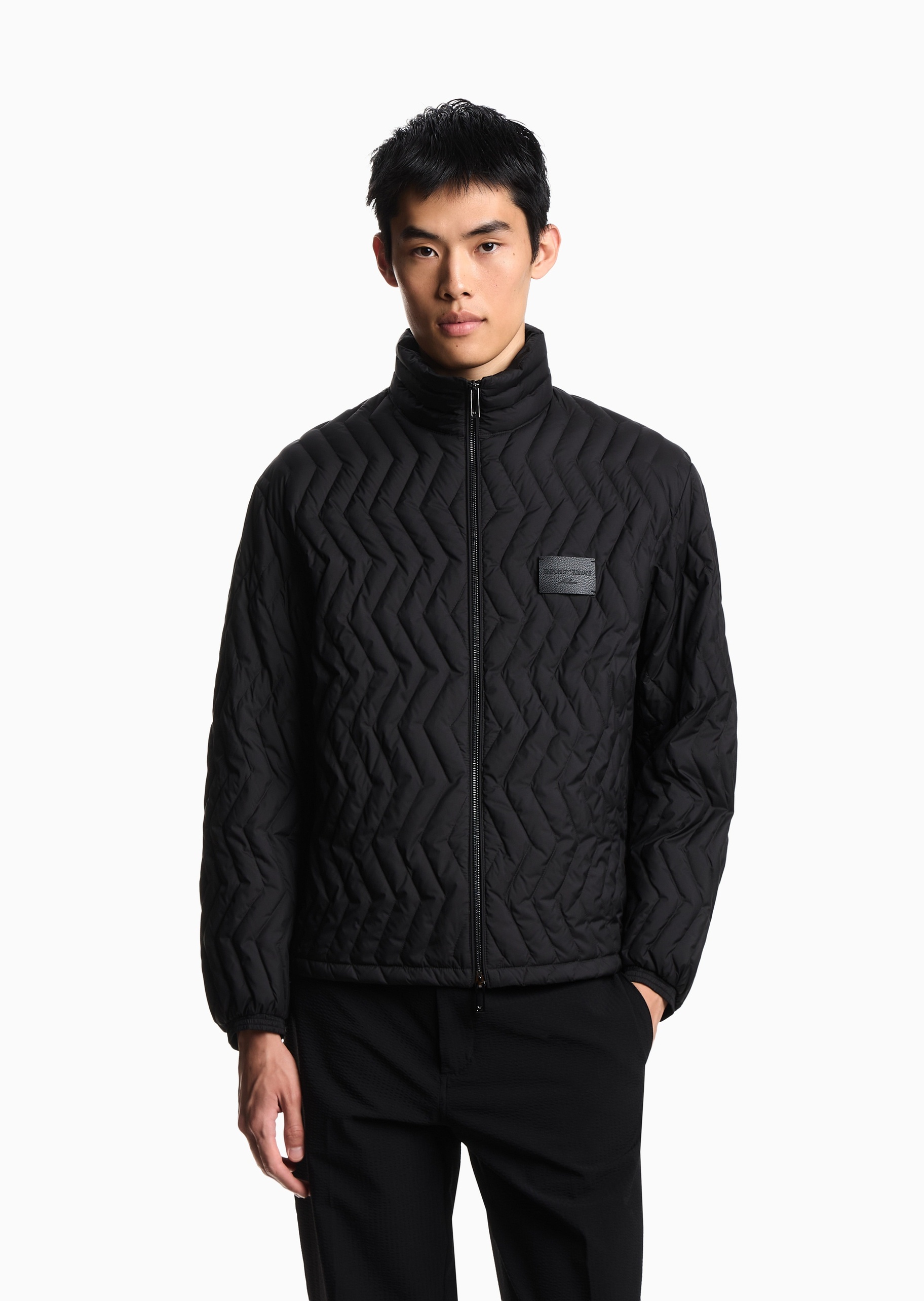 Emporio Armani 男士短款轻薄立领保暖纯色拉链羽绒服