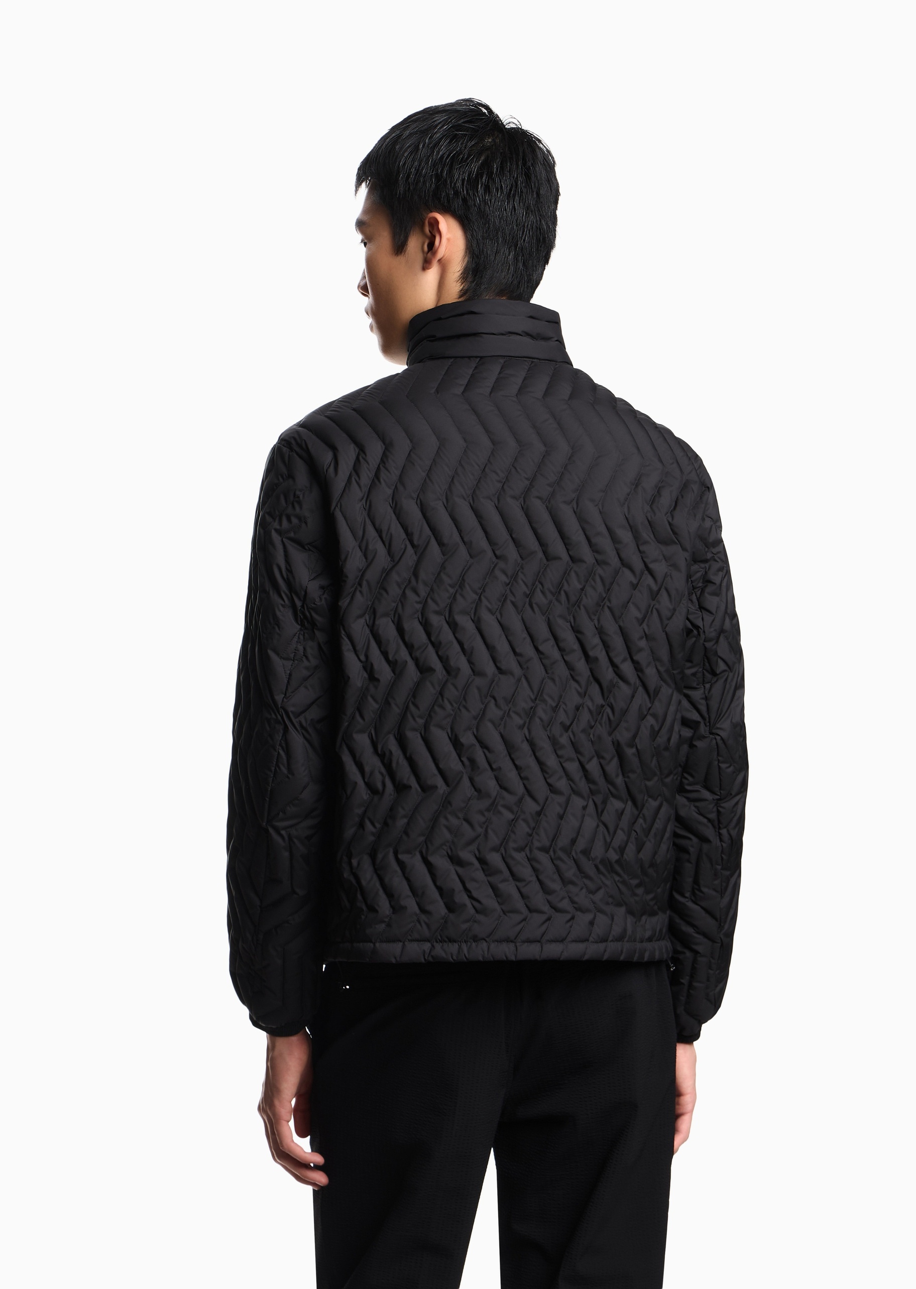 Emporio Armani 男士短款轻薄立领保暖纯色拉链羽绒服