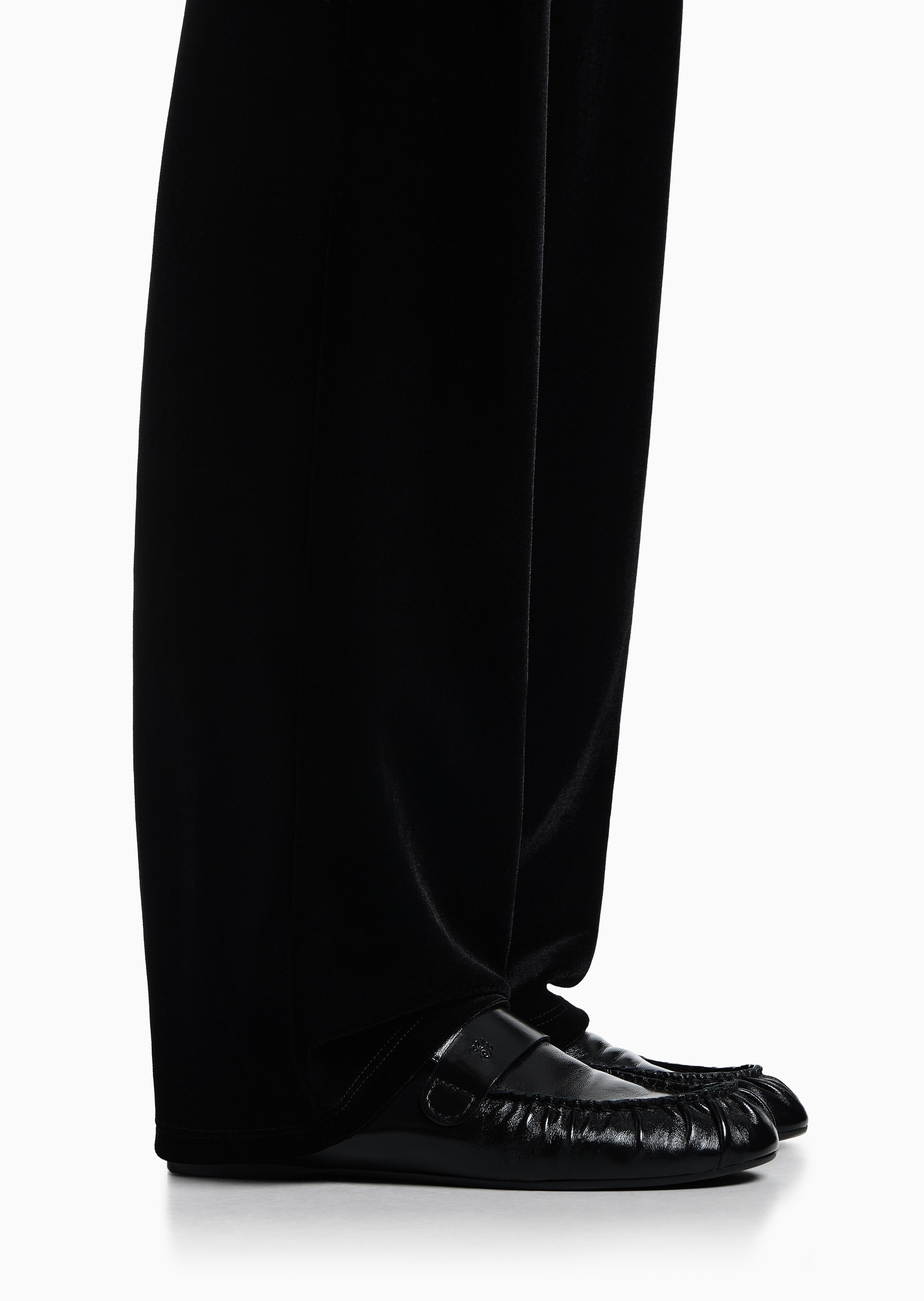 Emporio Armani 女士直筒垂感复古松弛感丝绒弹力休闲裤