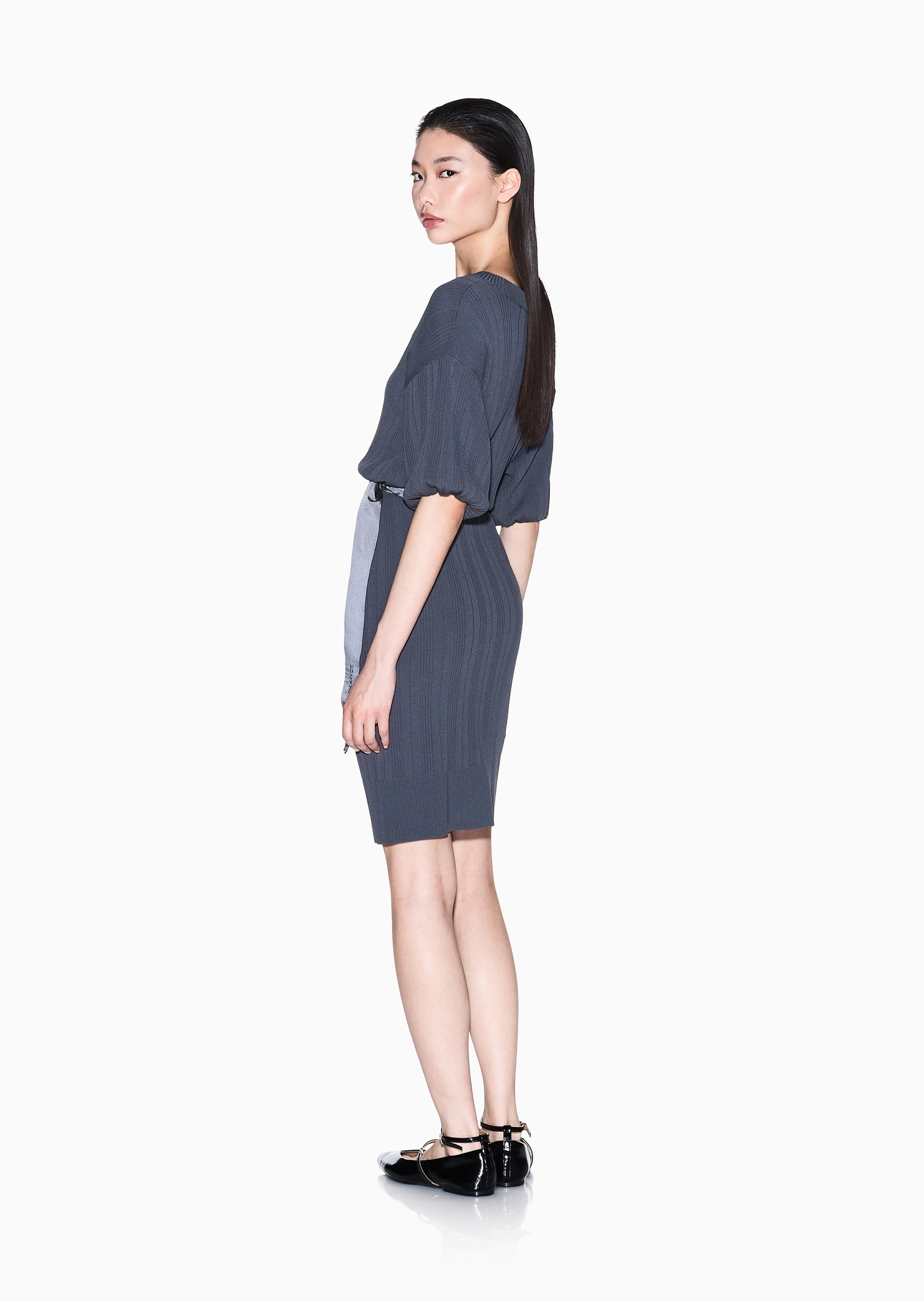 ARMANI EXCHANGE 女士短款圆领配腰带优雅气质针织连衣裙