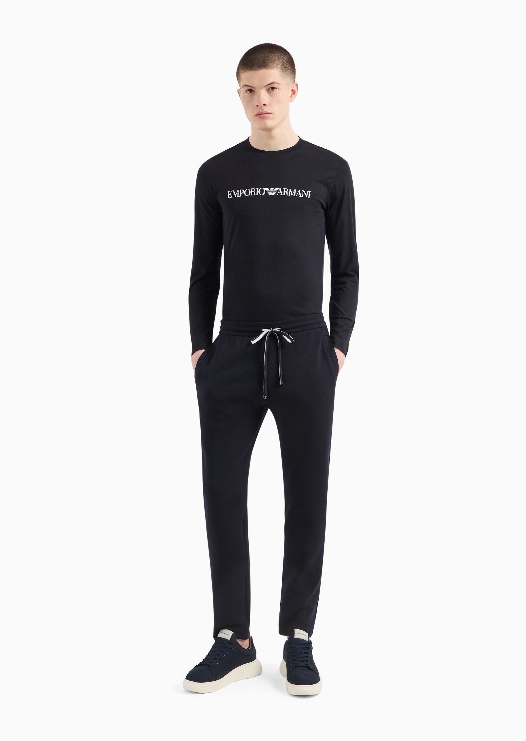 男士字母LOGO棉质长袖T恤| T恤-男士| Emporio Armani®中国官网