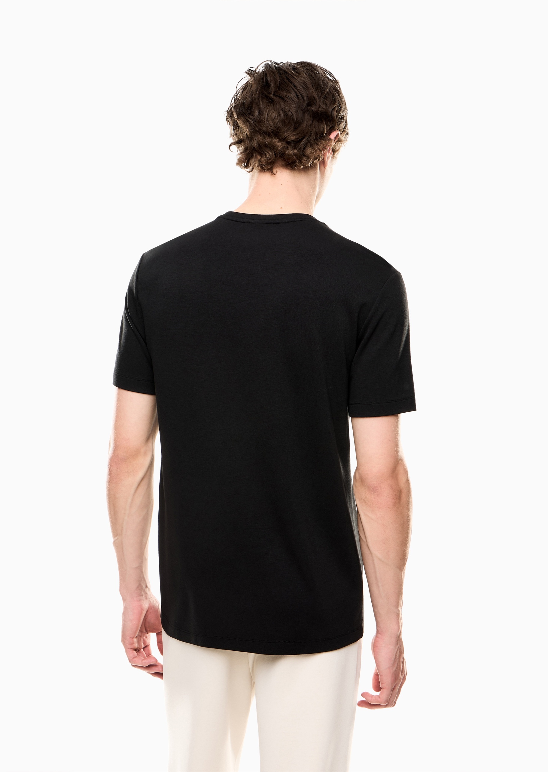 男士合身短袖圆领正肩运动休闲T恤衫