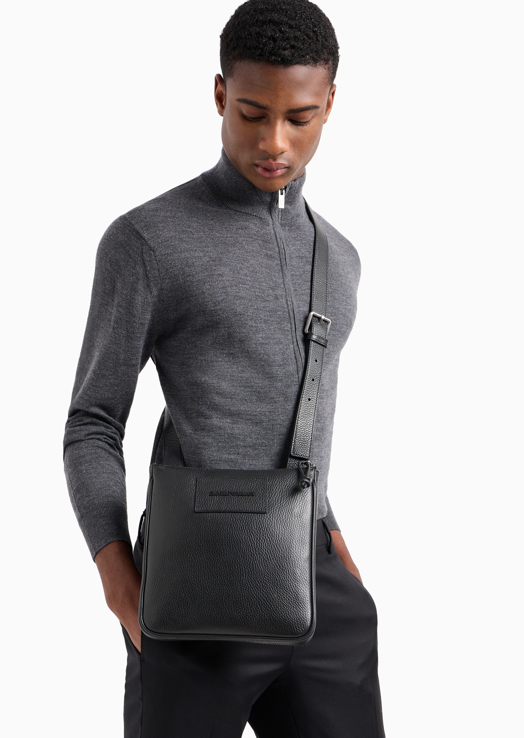 EMPORIO ARMANI Y4M252Y068E80001 関税送料込 Amazon | [エンポリオアルマーニ] ショルダーバッグ Y4M252Y068E